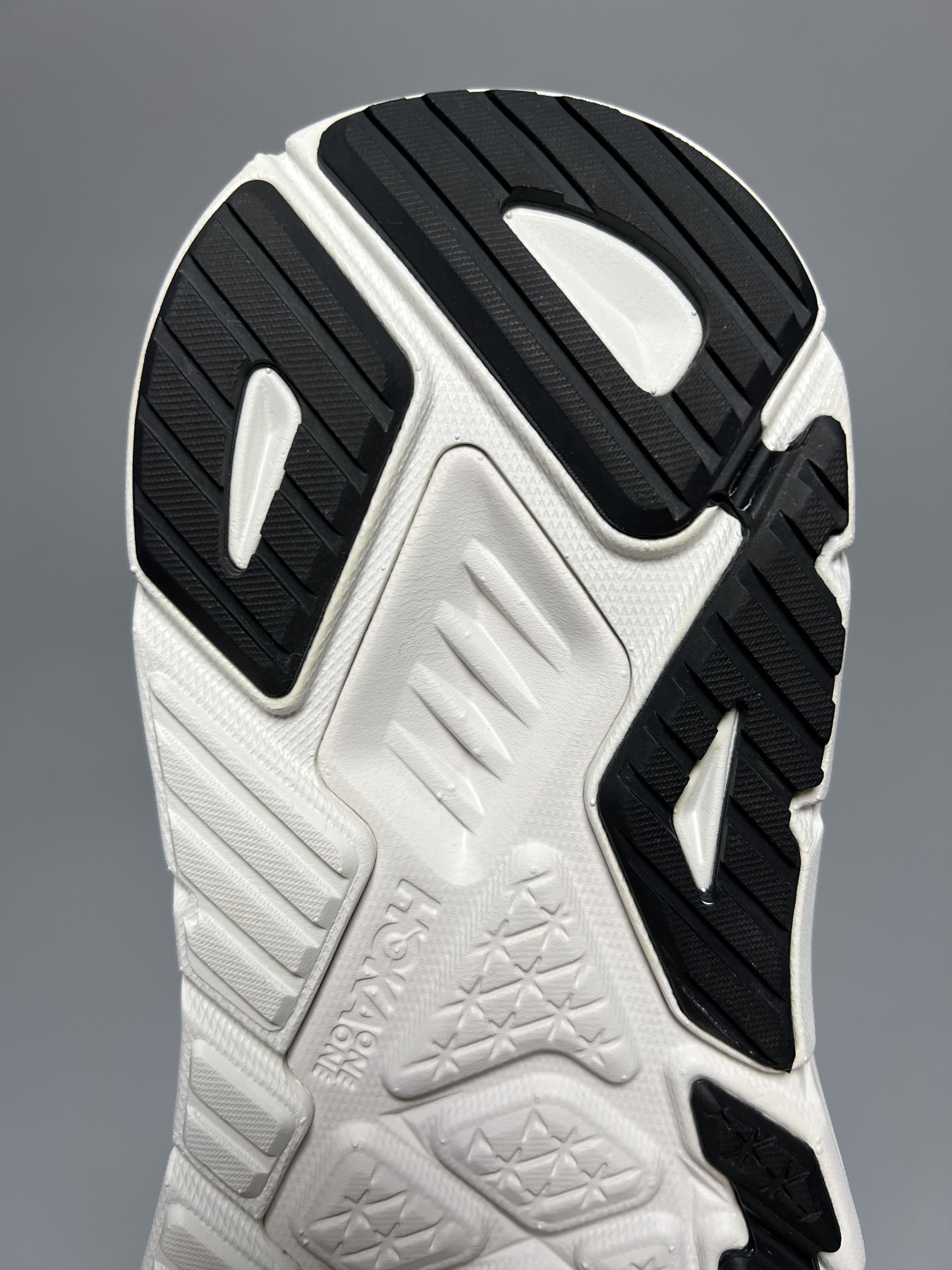 Hoka 9.5 EE Hoka One One Arahi 6 Wide Running Shoes 1123196-BDBSW Size US 9.5 / EU 42-43 - 15 Thumbnail