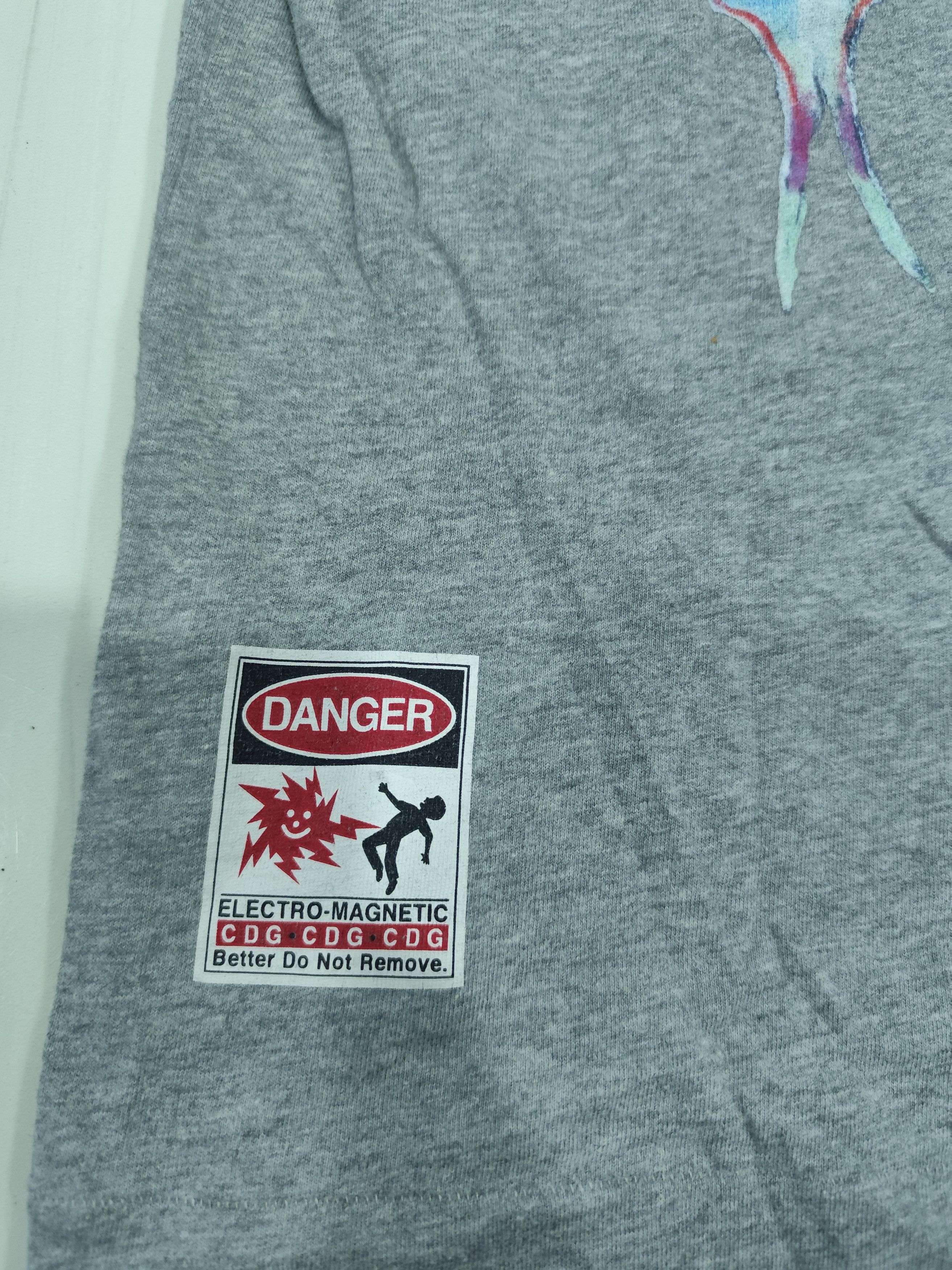 Comme des Garcons Comme des garcon CDG butterfly Size US M / EU 48-50 / 2 - 6 Thumbnail