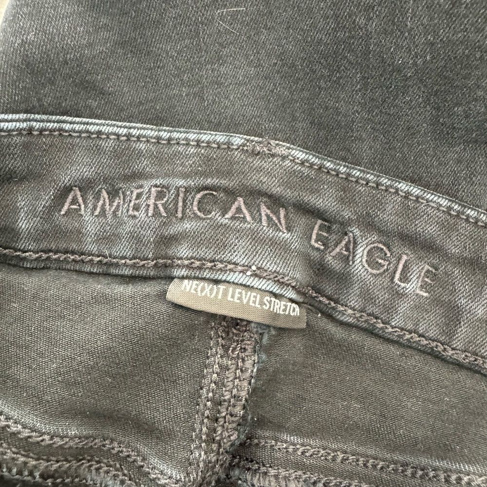 American Eagle Outfitters American Eagle SZ 4 next level stretch distressed jeans Size 27" / US 4 / IT 40 - 3 Thumbnail