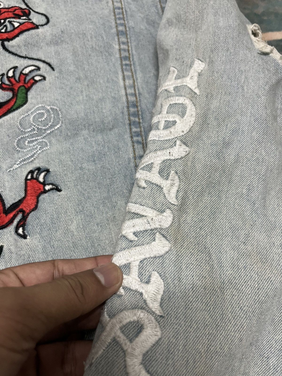 Brooklyn Clothing 💥BRKLYN CLOTH Dragon And Roses Embroidery Distressed Trucker Size US XL / EU 56 / 4 - 21 Thumbnail