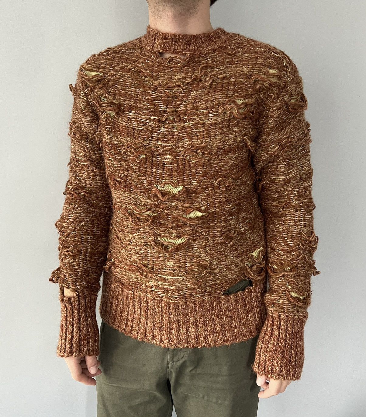 Maison Margiela Maison Margiela MM6 Distressed Sweater Size US M / EU 48-50 / 2 - 3 Thumbnail