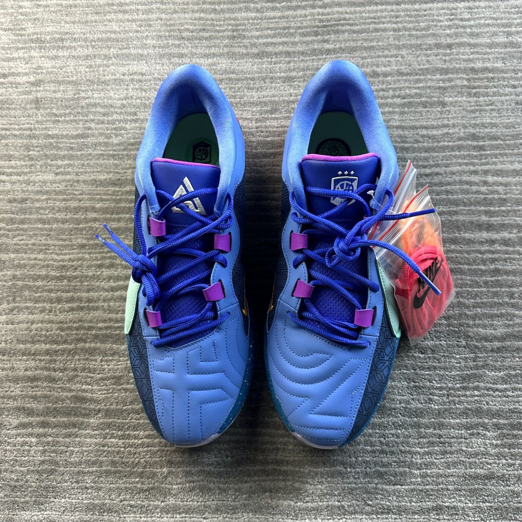 Nike VINTAGE Nike Zoom Freak 5 Mens Sneaker 14 EYBL Academy Unreleased Size ONE SIZE - 3 Thumbnail