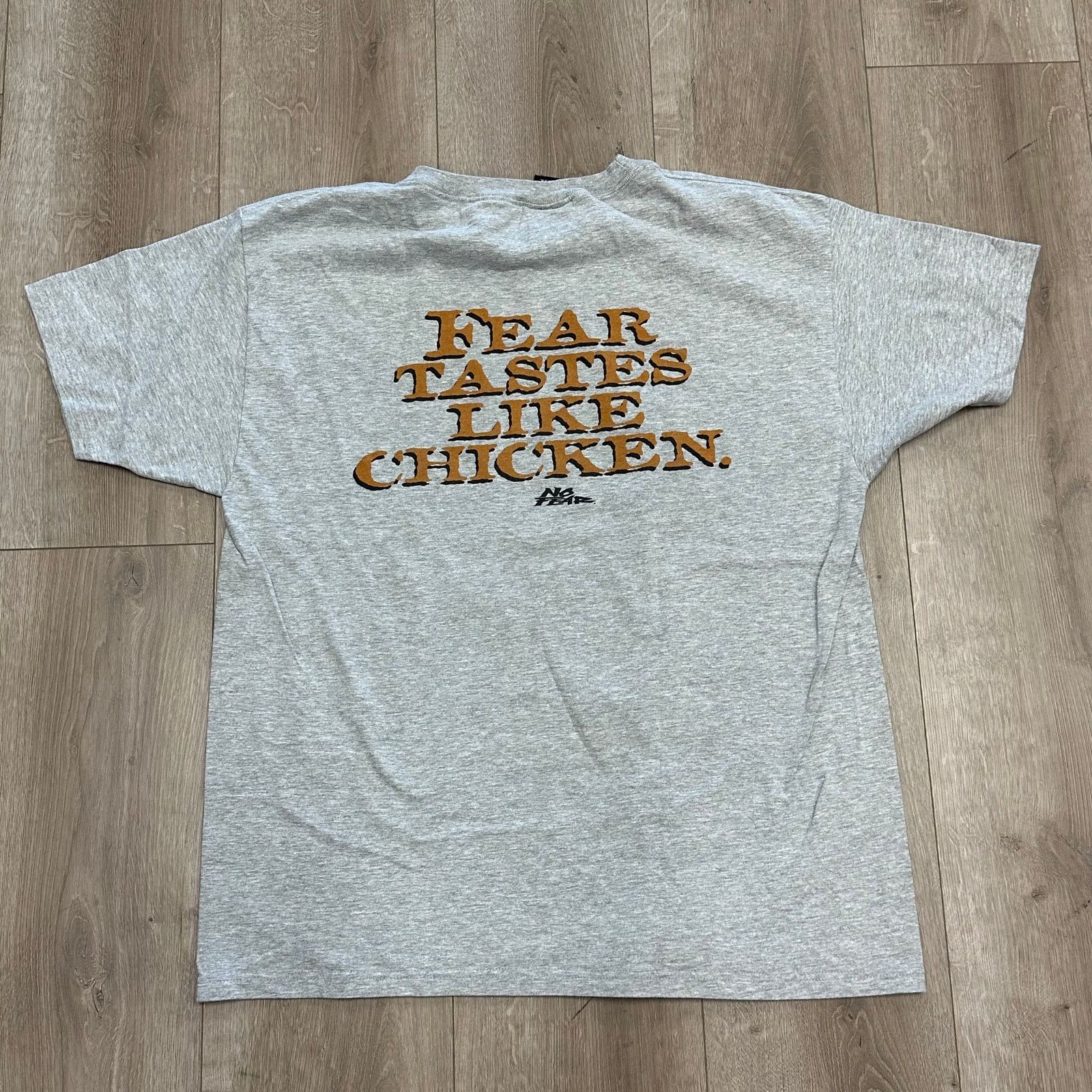 No Fear vintage No Fear "Fear Tastes Like Chicken" Tee T Shirt XL Size US XL / EU 56 / 4 - 1 Thumbnail
