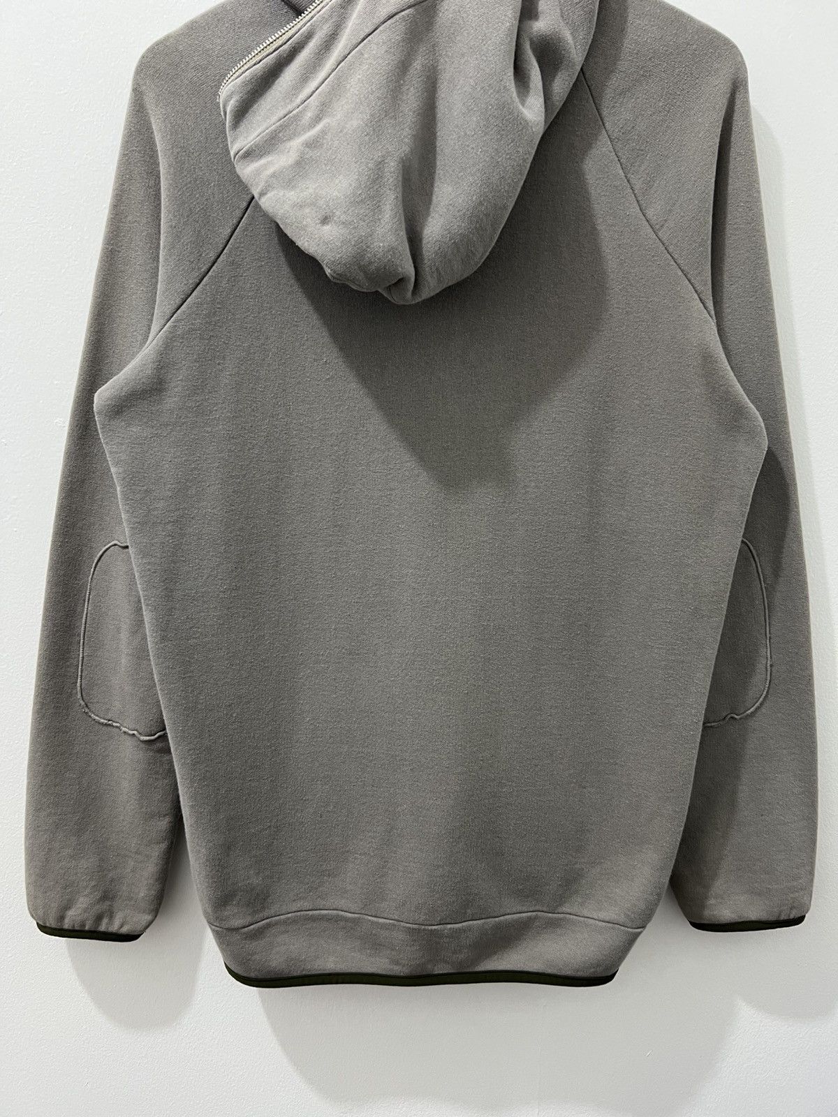 Undercover Undercover - A/W11 ‘Reverse Running’ Himp Jacket Size US L / EU 52-54 / 3 - 8 Thumbnail