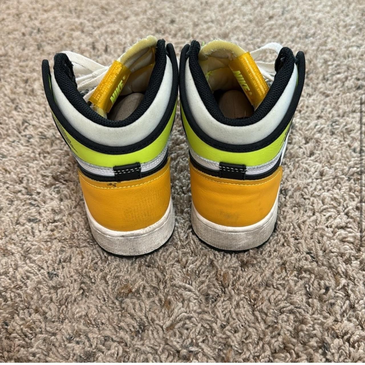 Jordan Brand × Nike Jordan 1 Retro High Size US 5 / IT 35 - 4 Thumbnail