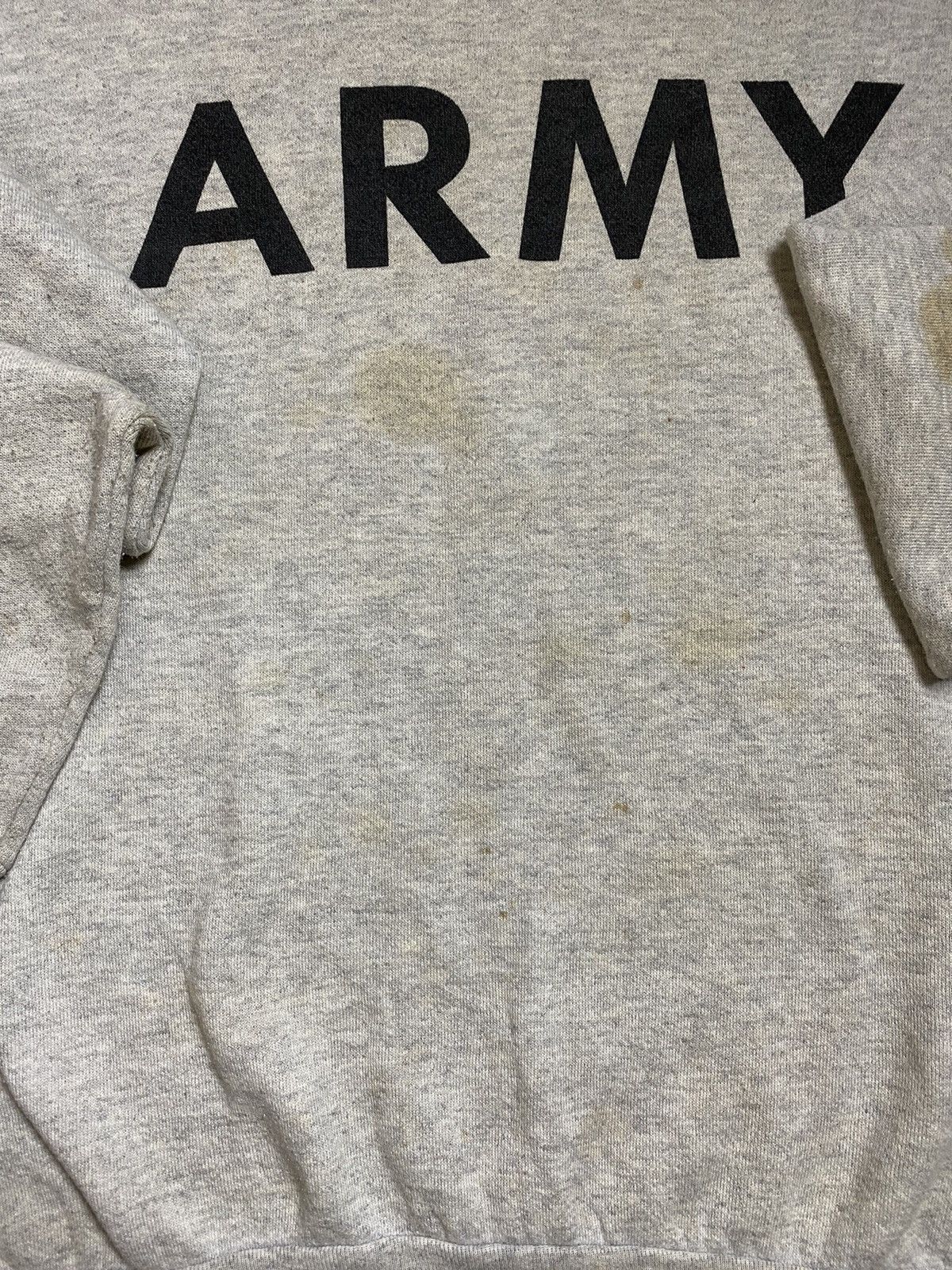Vintage VINTAGE US Army IPFU Training Sweatshirt Gray Heather Size US L / EU 52-54 / 3 - 8 Thumbnail