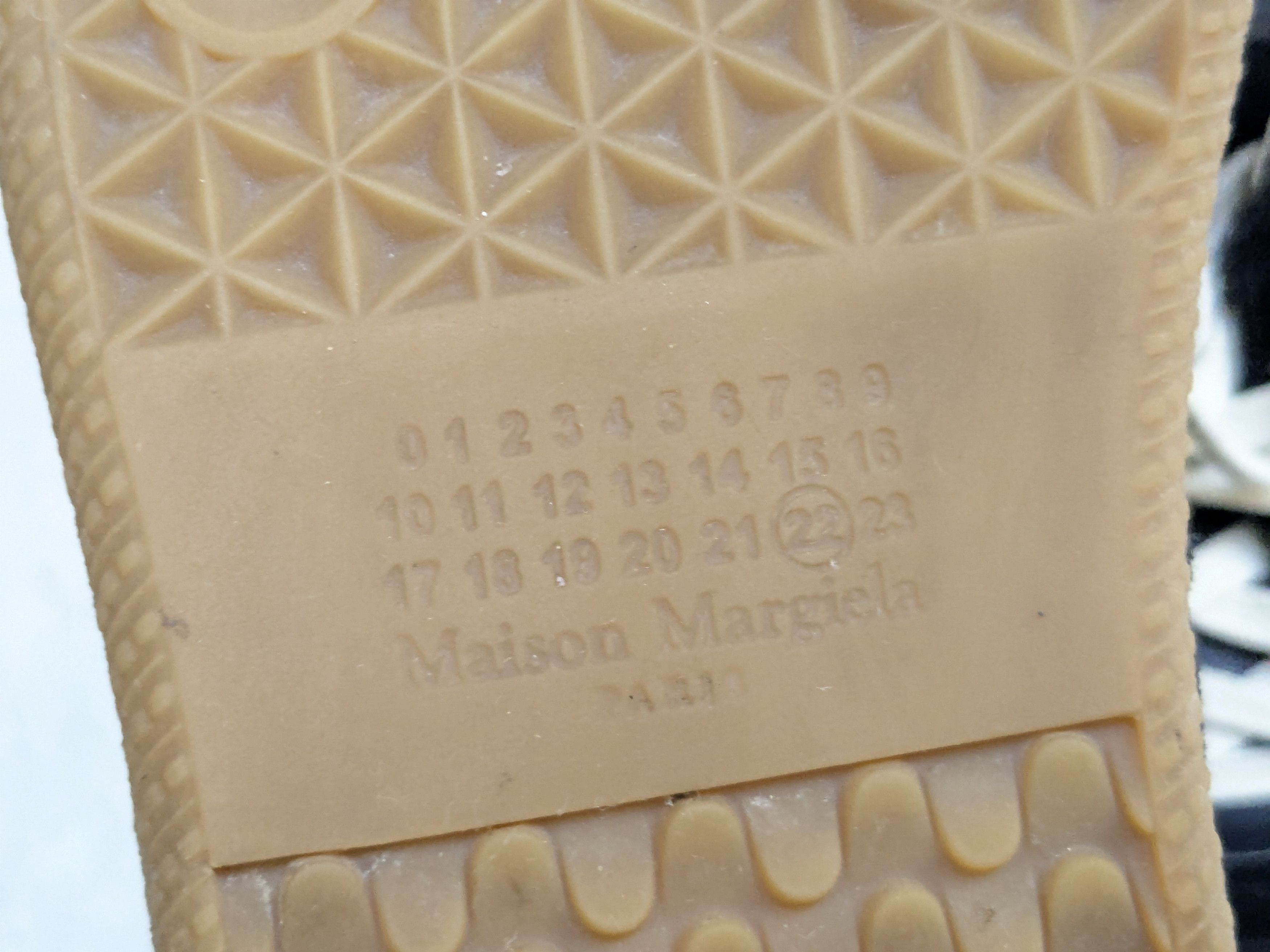 Maison Margiela Maison Margiela Replica GAT Black Navy Blue 11 44 Gum Size US 11 / EU 44 - 20 Thumbnail