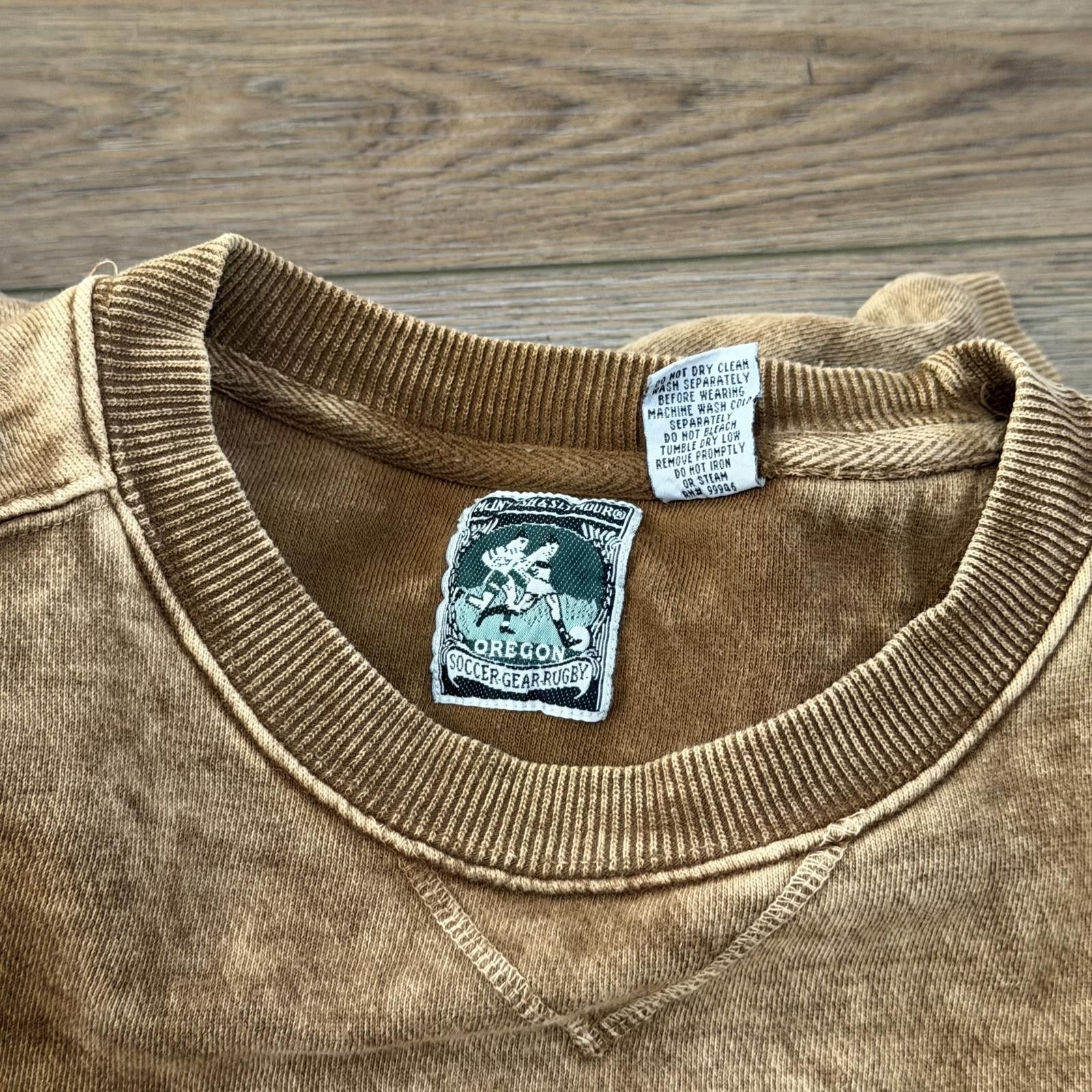 Other Vintage 90s Oregon Soccer Rugby Moss Beach Acid Wash Sweater Size US L / EU 52-54 / 3 - 3 Thumbnail