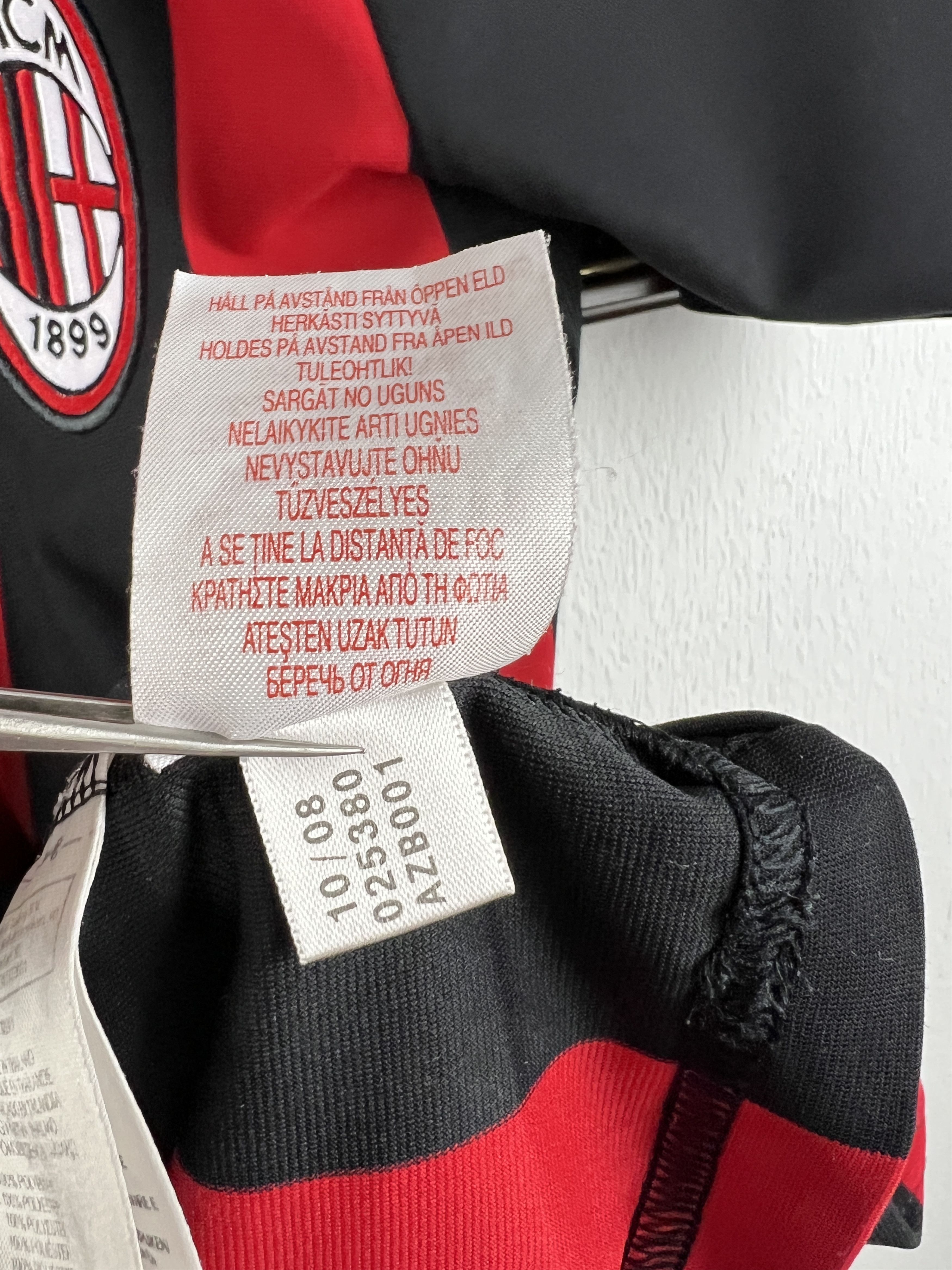 Adidas AC Milan football shirt Soccer Maglia Jersey Size Boys L Size US XXS / EU 40 - 8 Thumbnail