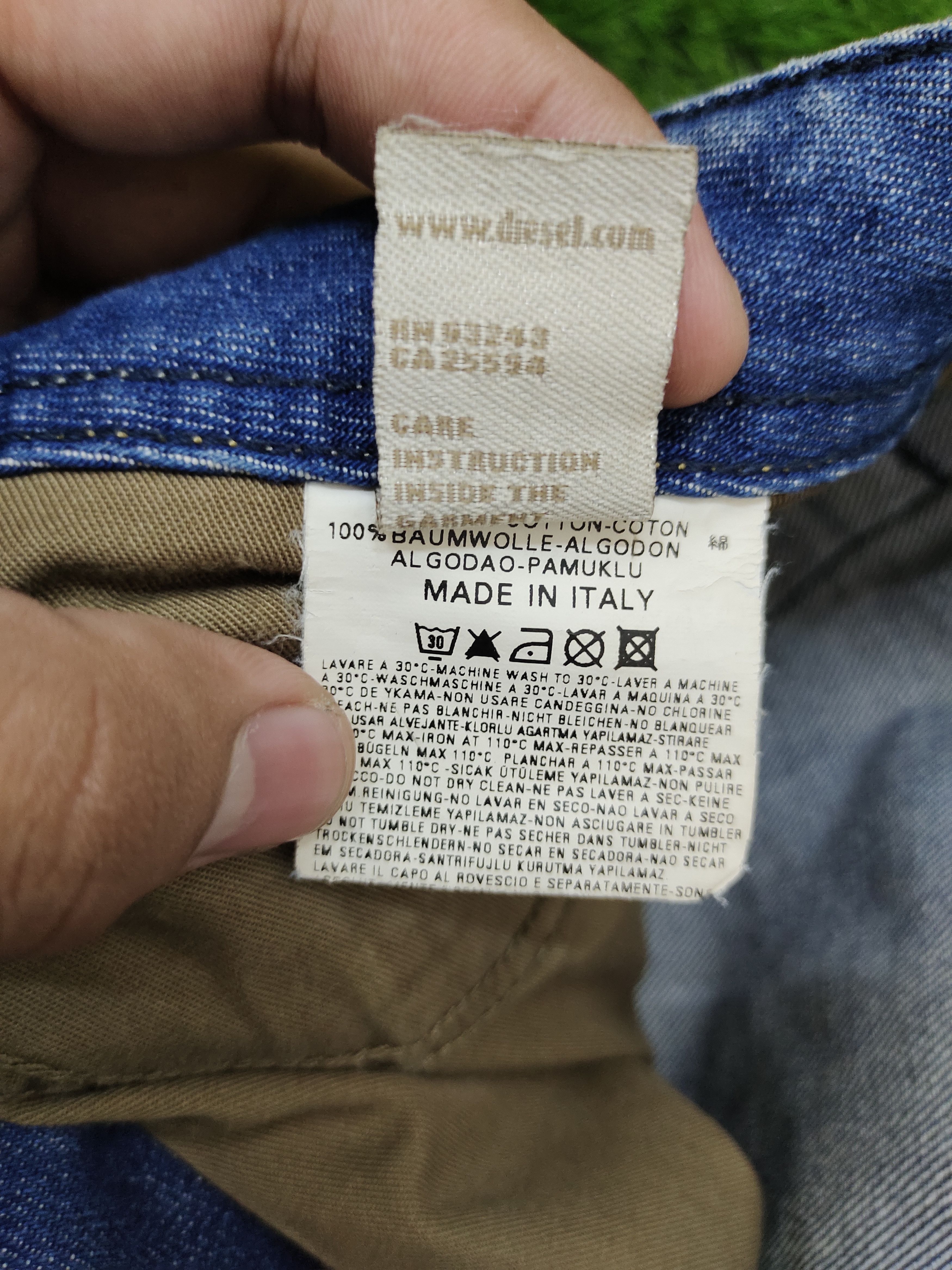 Diesel Flare Jeans Diesel 1dr Logo Distress Faded Boot Cut Y2k lgb Size US 30 / EU 46 - 20 Thumbnail