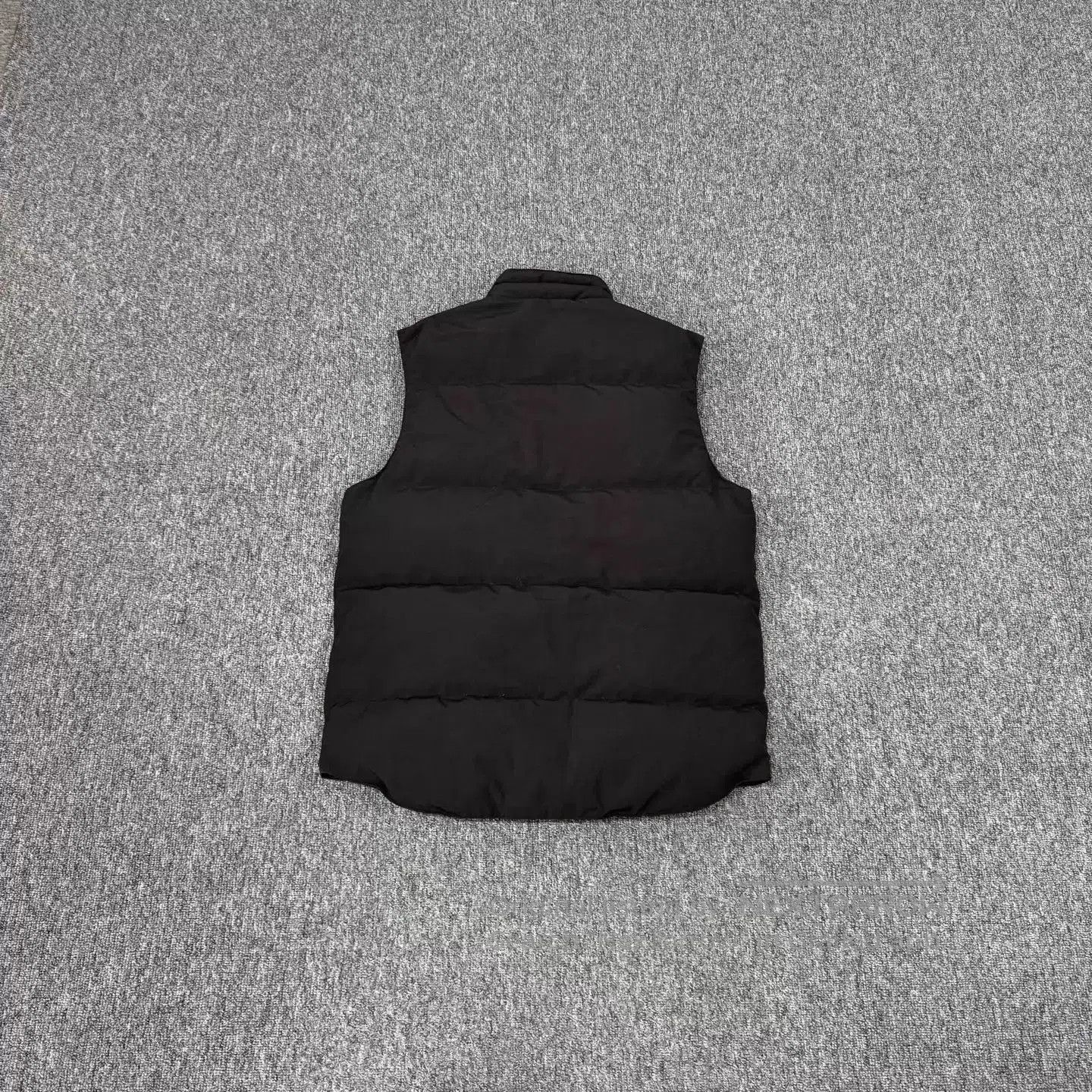 Canada Goose Black Puffer Vest with Button Closure . Size US XXS / EU 40 - 2 Thumbnail