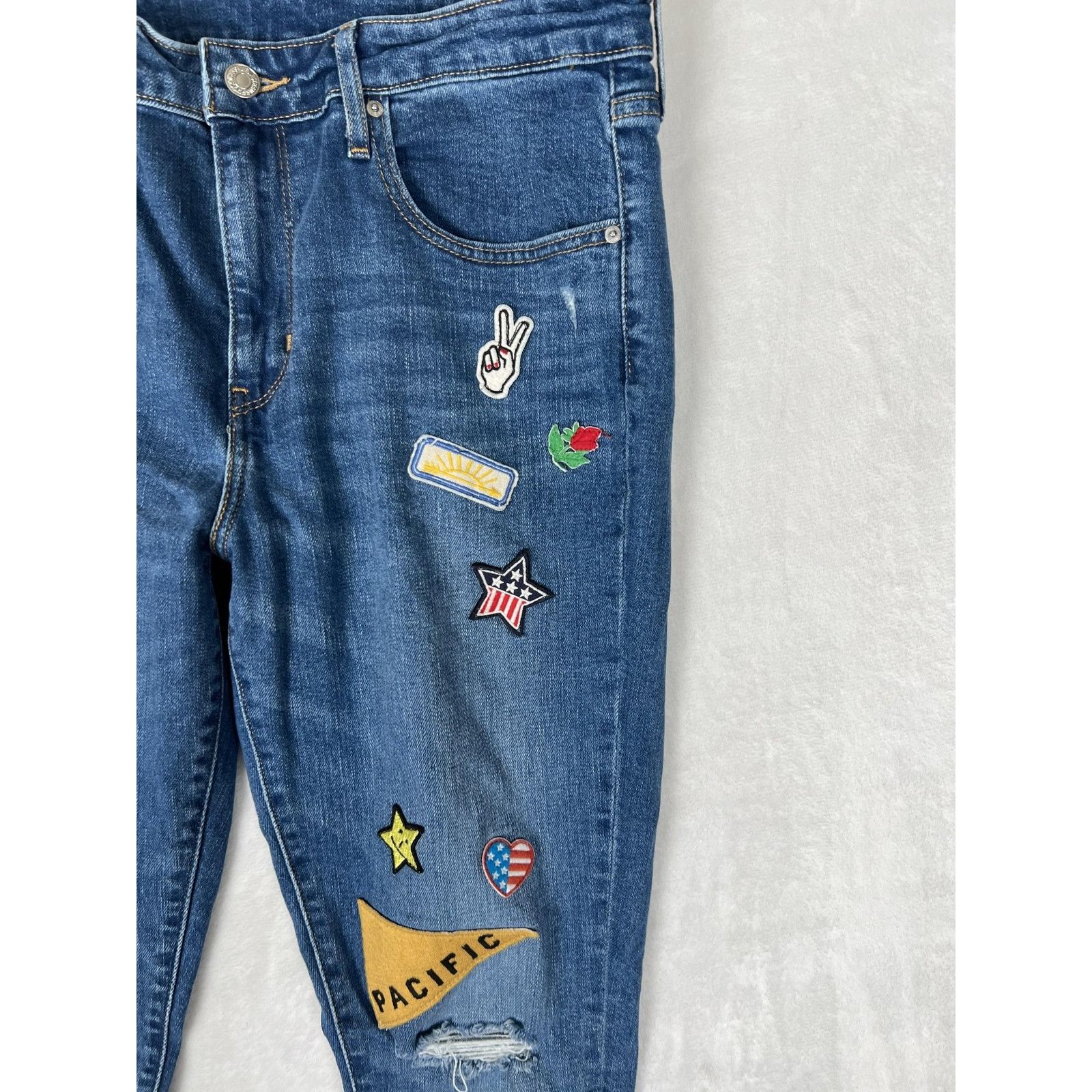 Levi's Levi's Jeans Women's 31 Blue Skinny Distressed Patchwork Den Size 31" - 2 Thumbnail