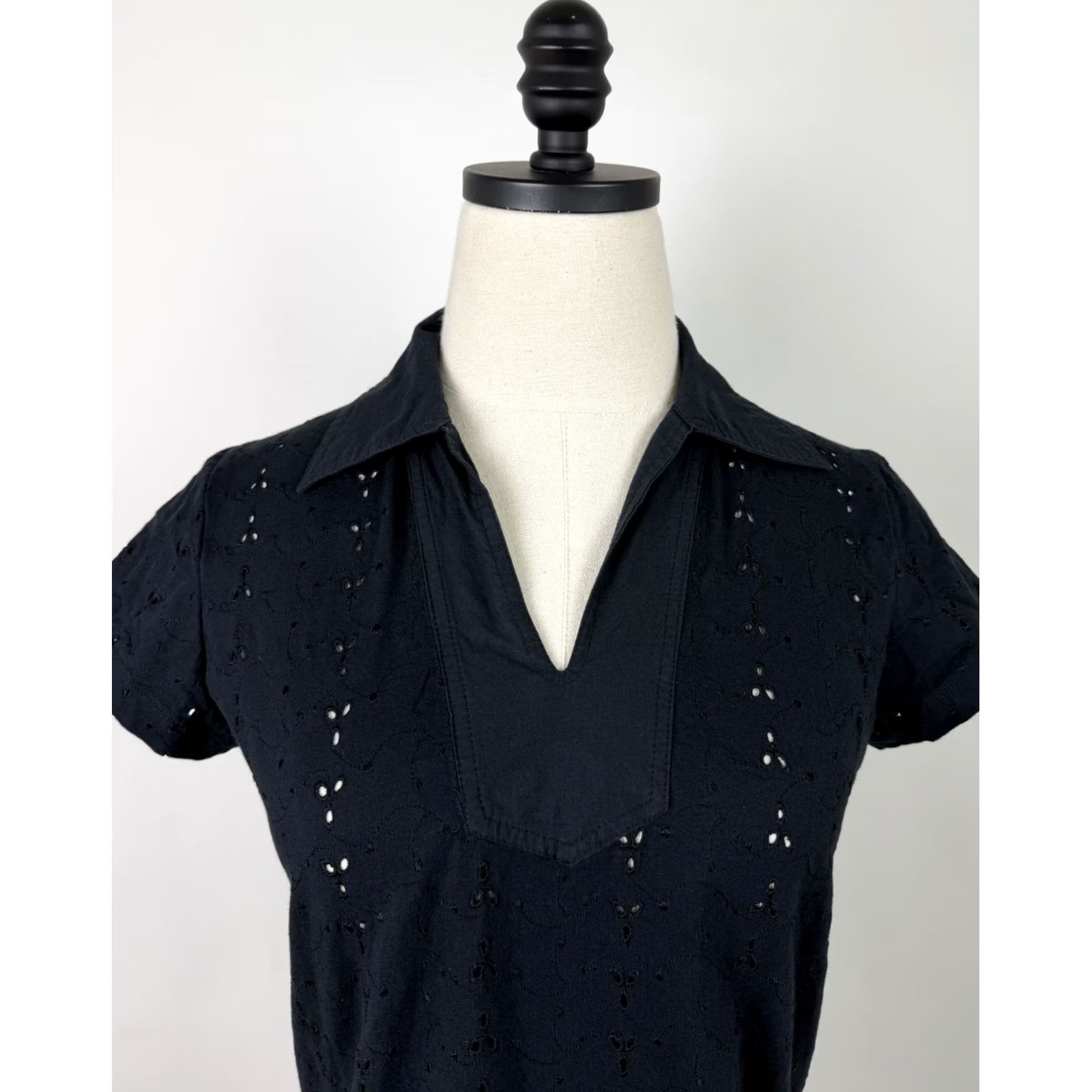 Vintage VINTAGE St. John's Bay Shirt Womens S Black Eyelet Collared Jersey Knit 90s Y2K Blouse Size S / US 4 / IT 40 - 3 Thumbnail