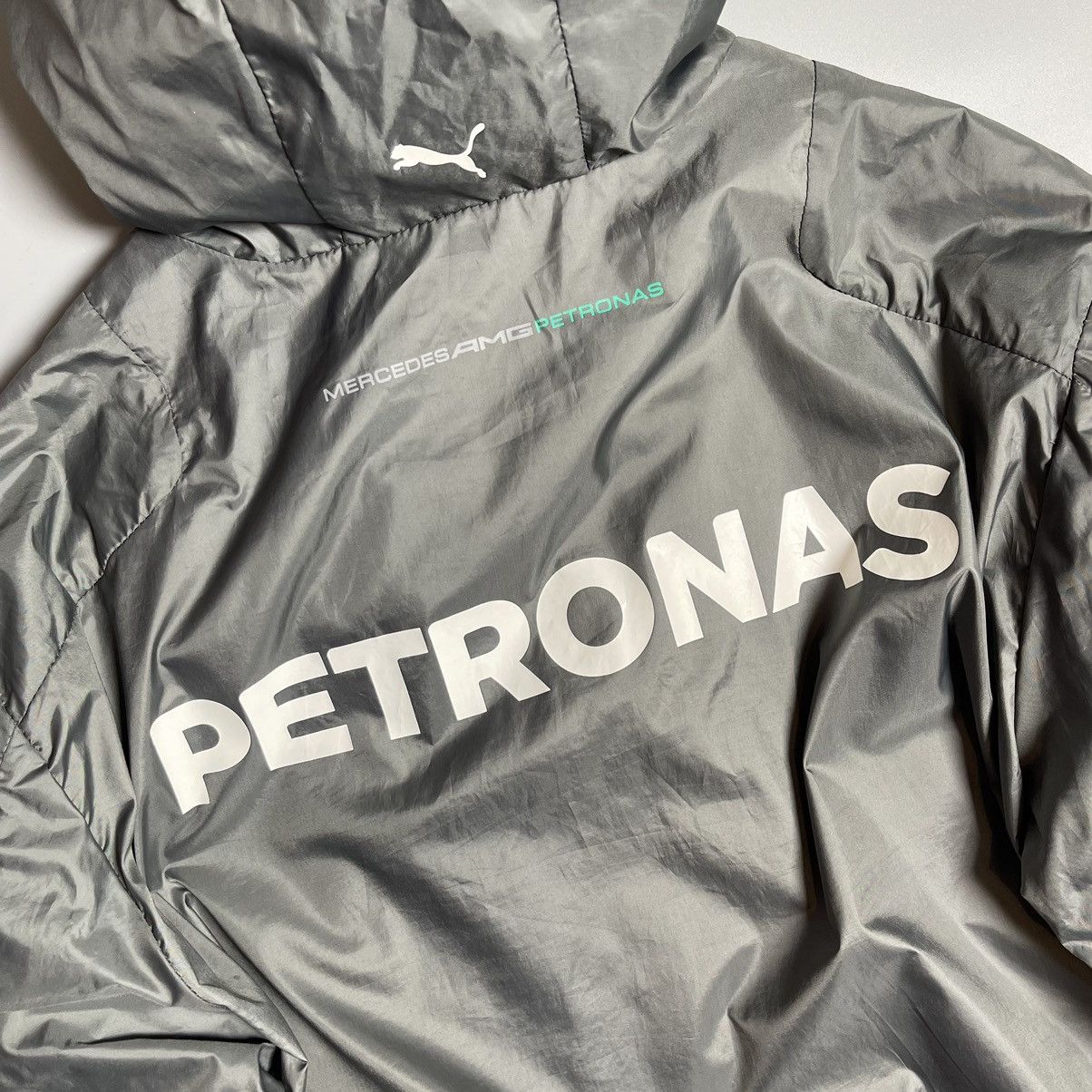 Formula 1 × Mercedes-Benz × Puma MERCEDES BENZ PUMA 2014 F1 PETRONAS AMG MESH LINES JACKET Size US M / EU 48-50 / 2 - 11 Thumbnail