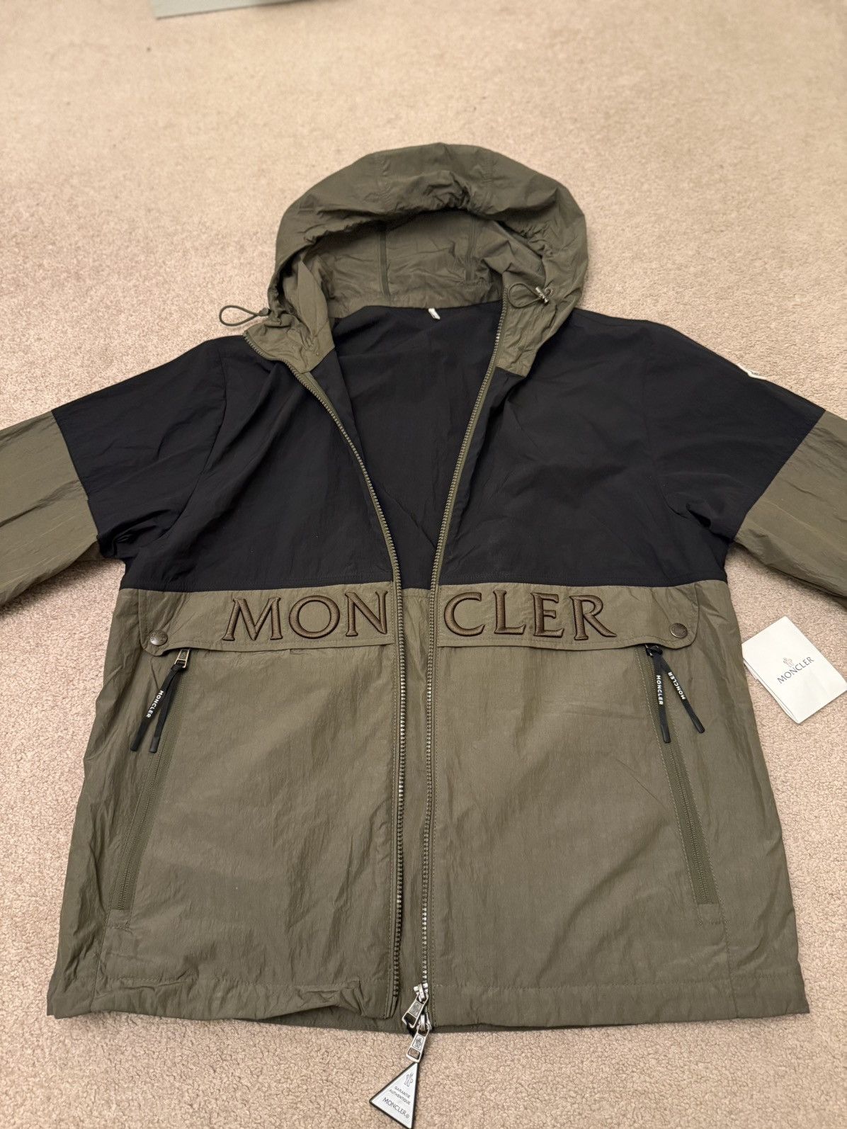 Moncler MONCLER Archivio Olive Nylon Body Size US M / EU 48-50 / 2 - 1 Thumbnail