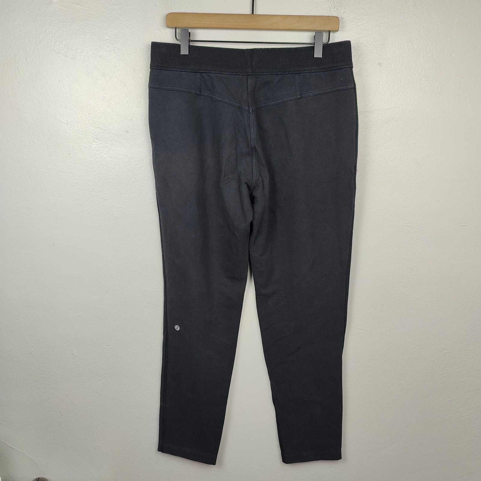 Lululemon Lululemon Sweatpants Womens 10 Black Tapered Cotton Size 32" / US 10 / IT 46 - 6 Thumbnail