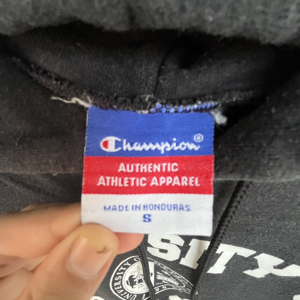 Other Vintage Champion Of Detroit Mercy Black Hoodie Size S Size US S / EU 44-46 / 1 - 6 Thumbnail