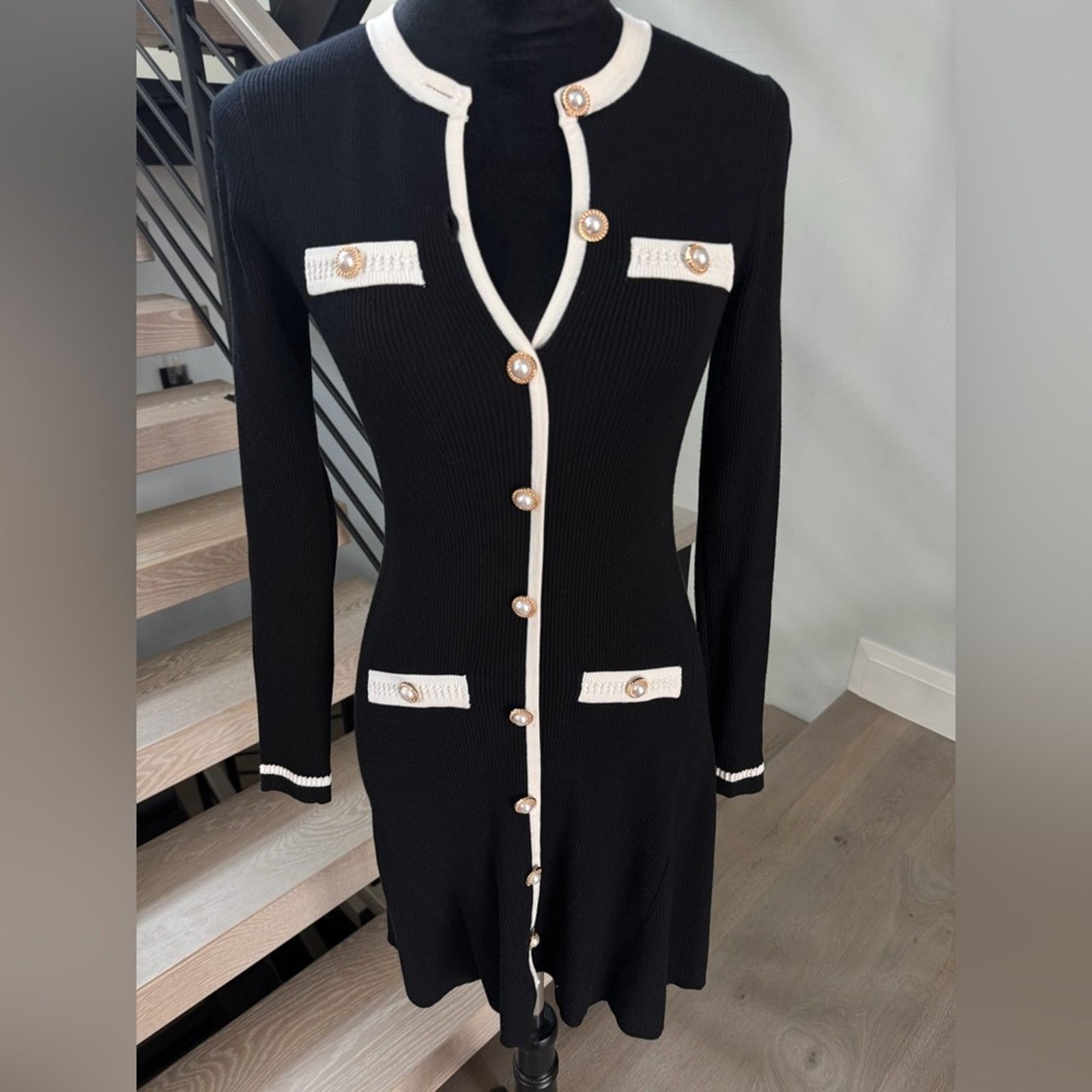 Other New Chic Black and White Long Sleeve Dress size S Size S / US 4 / IT 40 - 3 Thumbnail