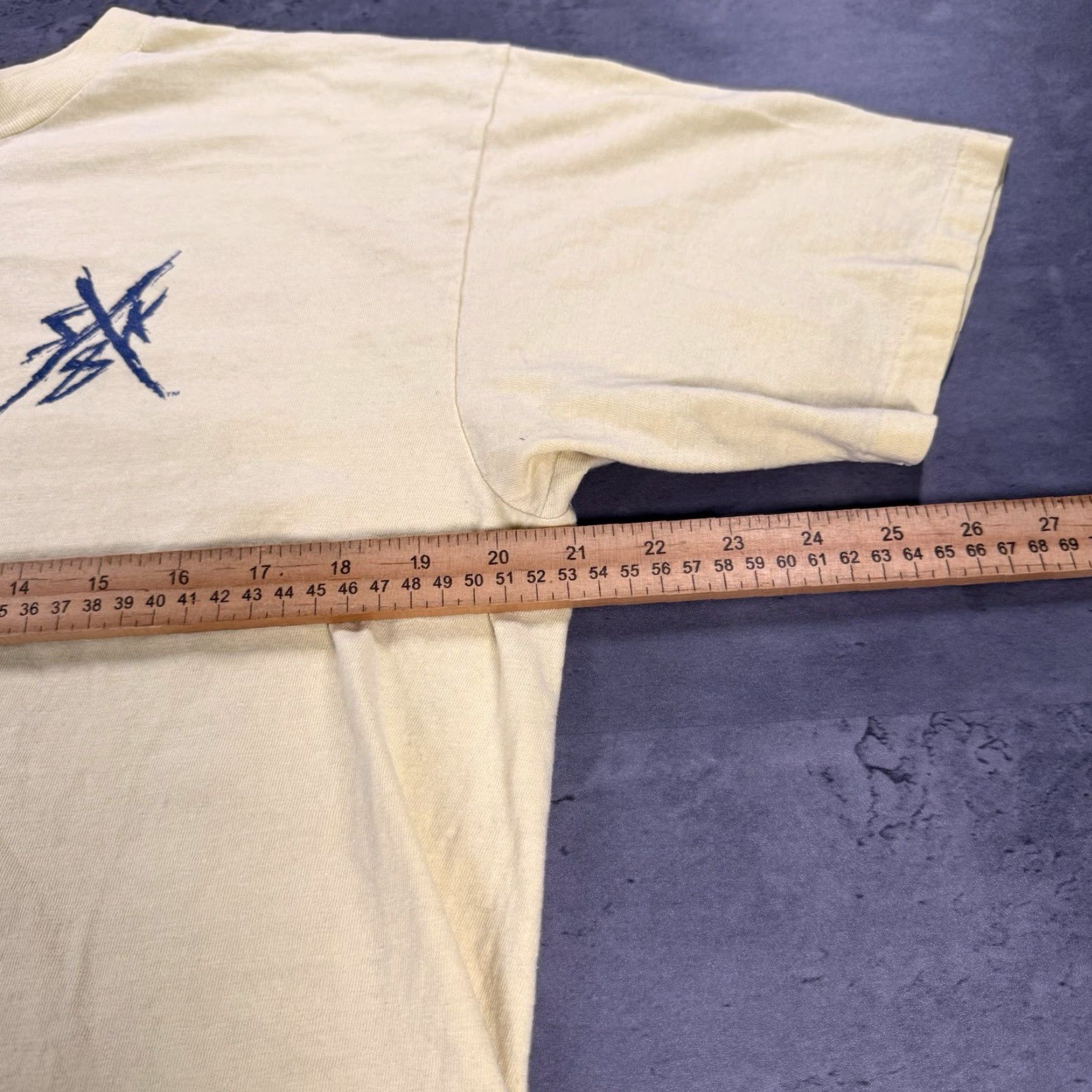Hanes **VINTAGE 80s Hanes Men's XL Yellow Crop Fit Skate T-Shirt 87** User: **VINTAGE 80s Hanes Men's XL Yellow Crop Fit Skate T-Shirt 87** Size US M / EU 48-50 / 2 - 7 Thumbnail