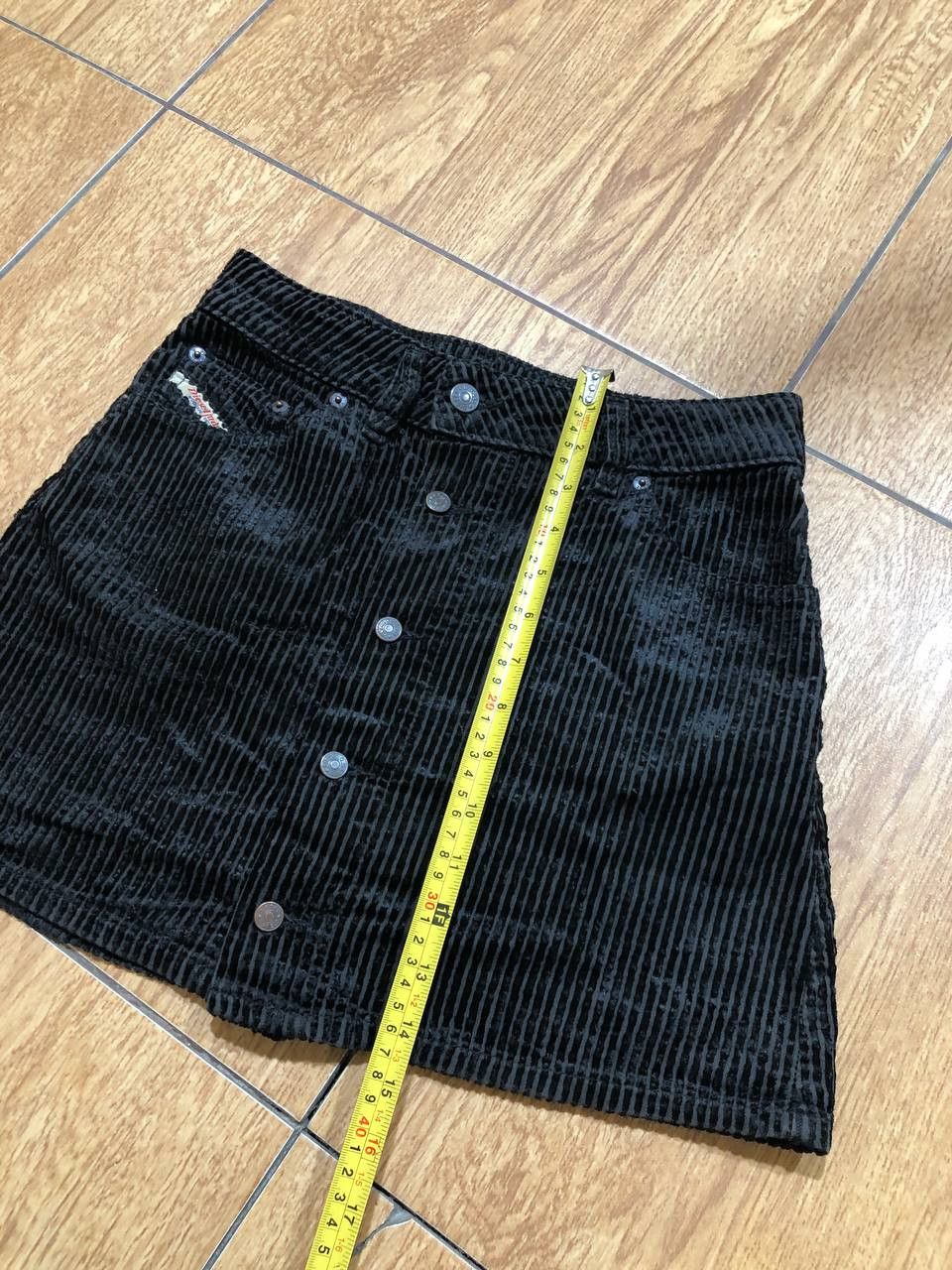 Diesel VTG Diesel Women's Corduroy mini skirt Y2K Size 27" / US 4 / IT 40 - 11 Thumbnail