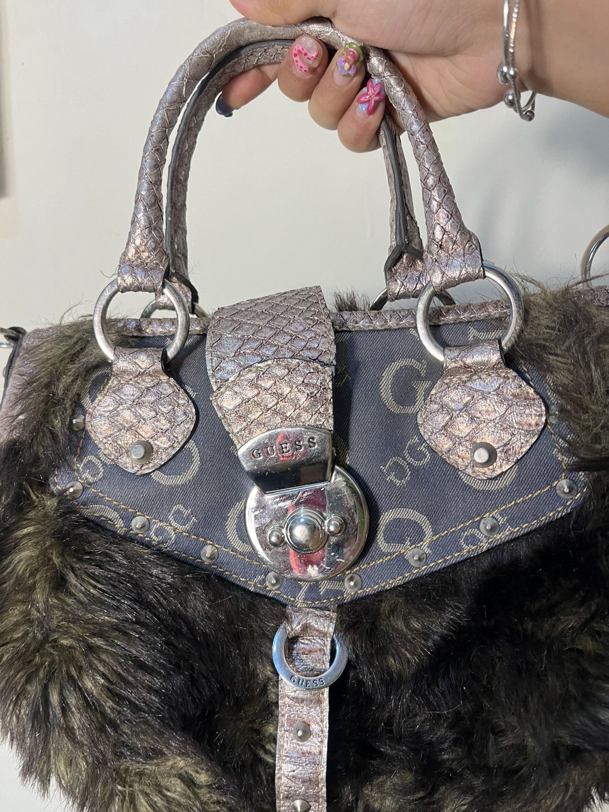 Guess Vtg GUESS fur handle bag Size ONE SIZE - 6 Thumbnail