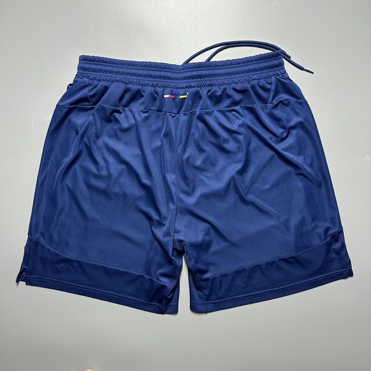 Puma ARSENAL PUMA 2014/2015 FOOTBALL SOCCER AWAY SHORTS #11 OZIL Size US 37 - 7 Thumbnail