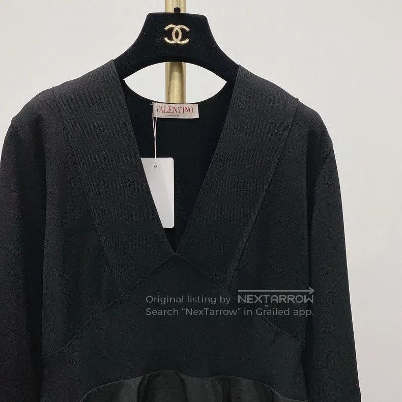 Valentino Valentino Black V-neck dress Size XL / US 12-14 / IT 48-50 - 3 Thumbnail