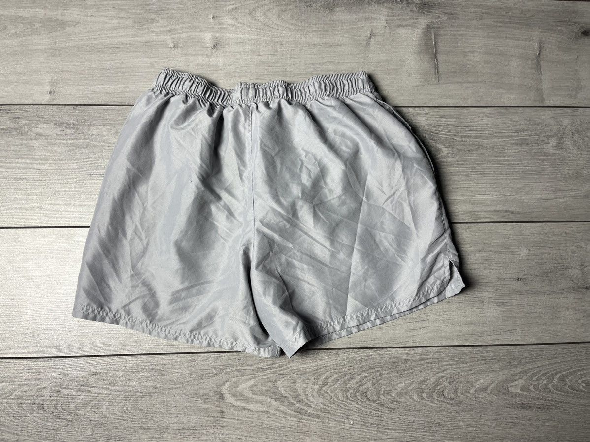 Nike Nike shorts swimming swoosh size Large Size US 34 / EU 50 - 4 Thumbnail