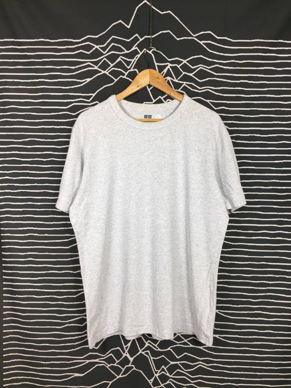 Japanese Brand × Uniqlo Uniqlo U Crew Neck Plain Casual Short Sleeve Tee Size US XL / EU 56 / 4 - 1 Thumbnail