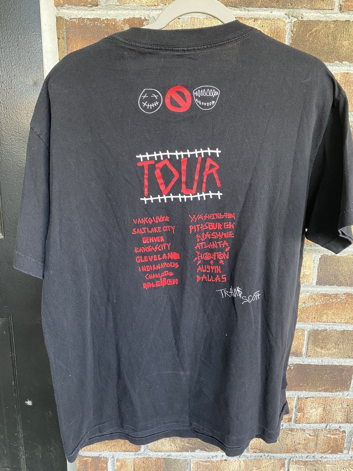 Travis Scott Blanco Tour 'Nametag' Tee Size US L / EU 52-54 / 3 - 2 Thumbnail