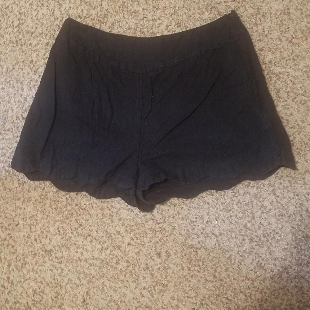 Designer Asos Petite Women's Black Shorts Size 6 Size 28" / US 6 / IT 42 - 1 Thumbnail