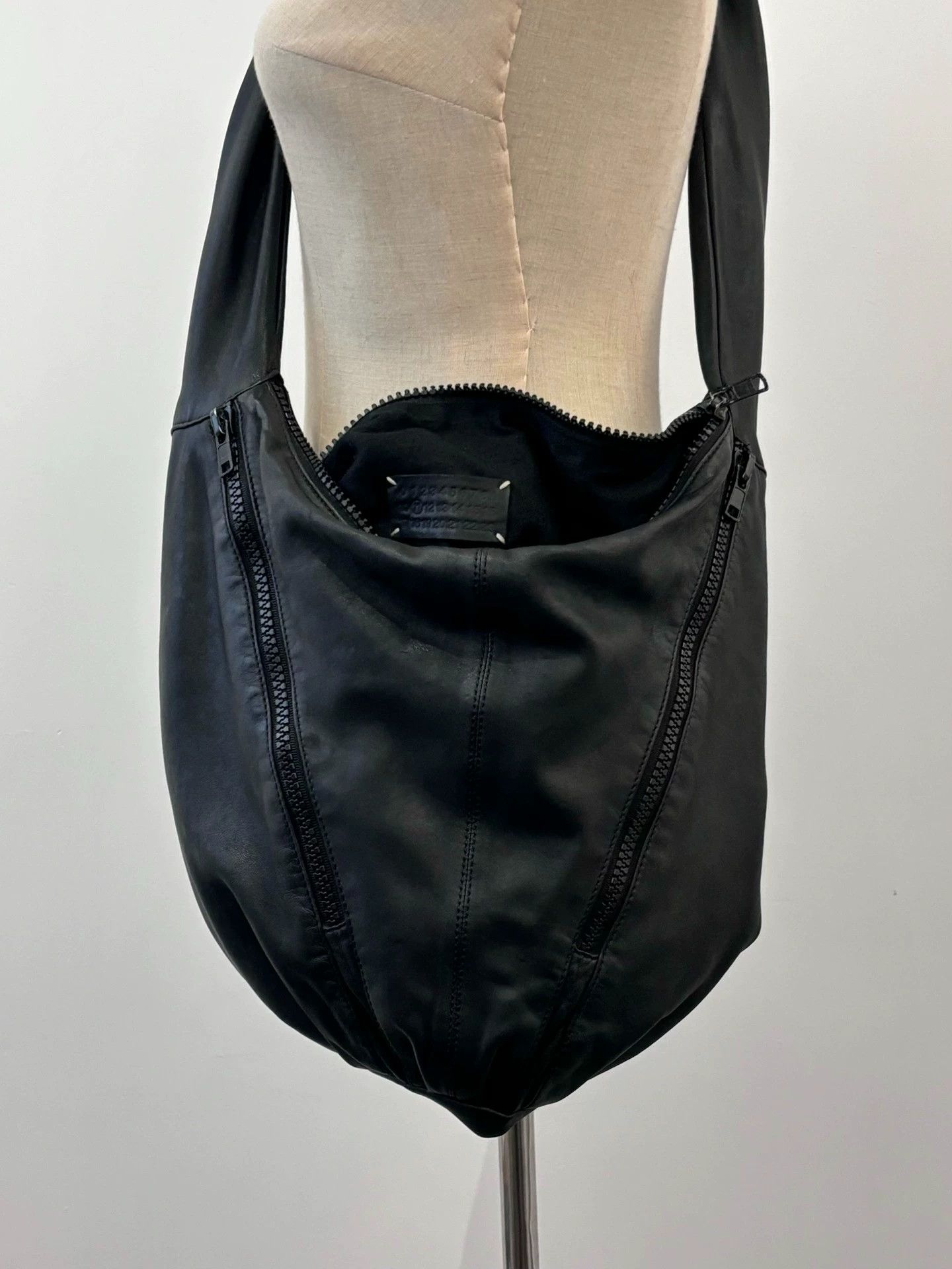 Maison Margiela Maison Margiela 00S Croissant Bag Black Lambskin Size ONE SIZE - 6 Thumbnail