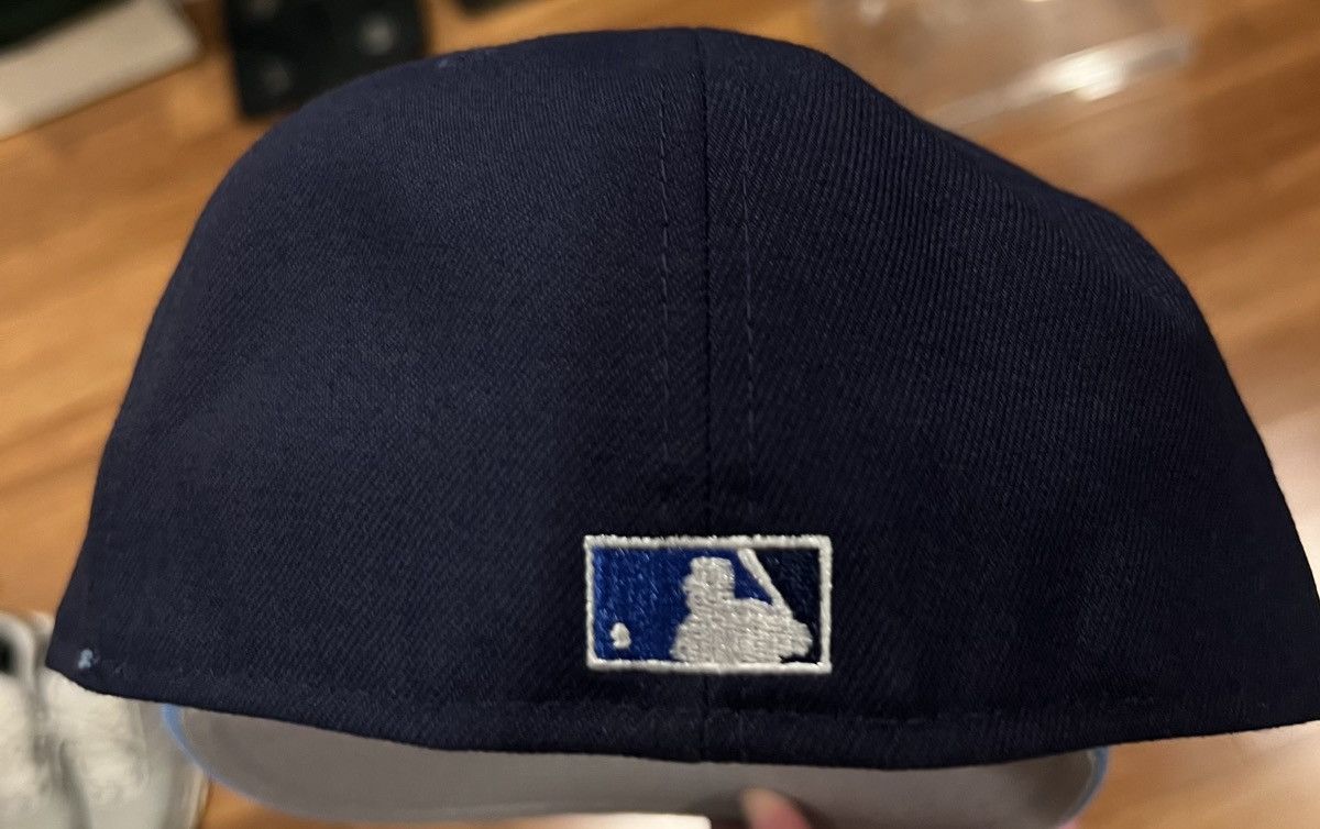 New Era Size 7 1/8 Toronto Blue Jays Fitted Size ONE SIZE - 3 Thumbnail