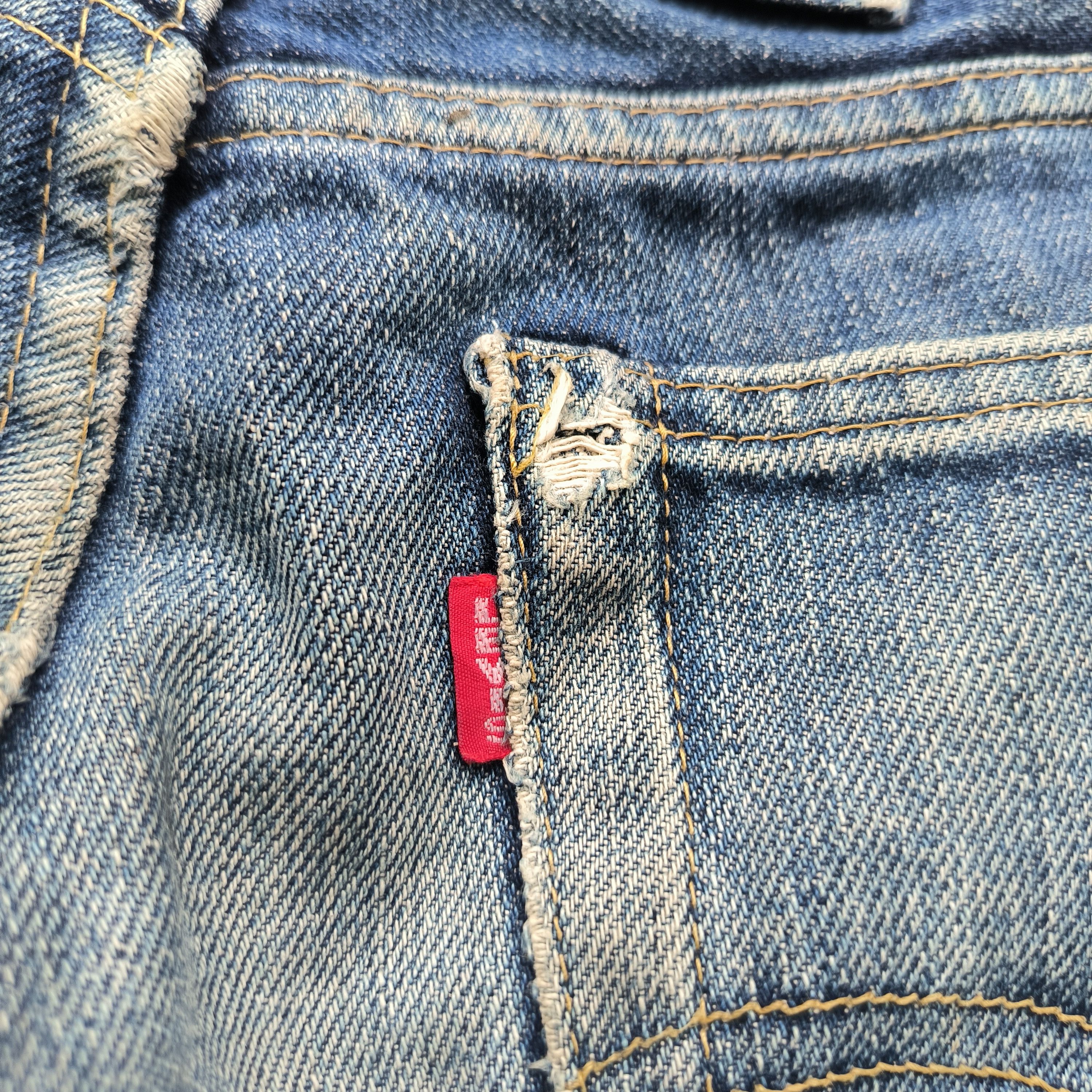 Levi's Vintage Levis 702 Big E Japan Size US 30 / EU 46 - 7 Thumbnail