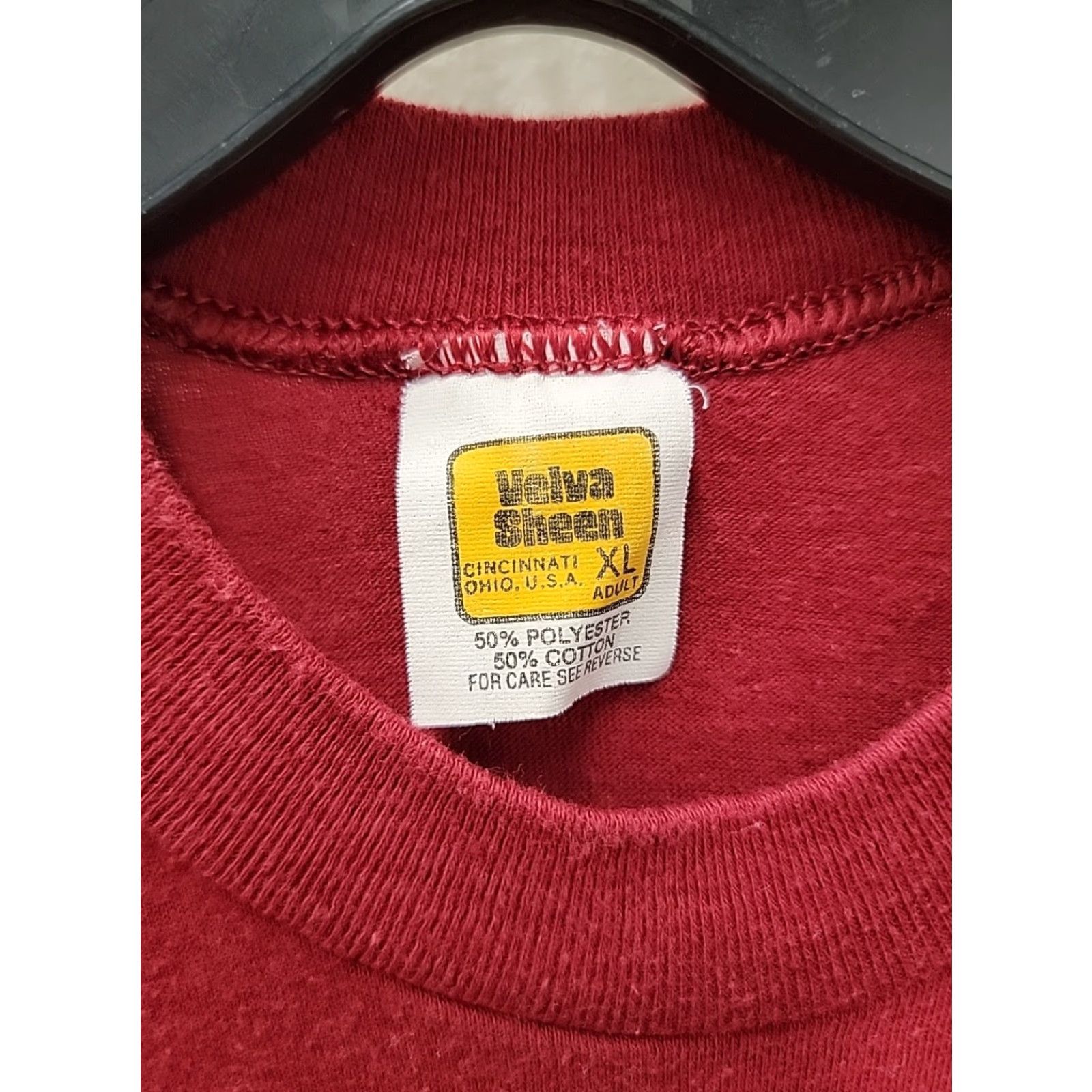 Velva Sheen VINTAGE Reach Out and Touch Someone Bell System Telephone T-shirt XL Shirt Mens Red Velva Sheen Cotton Blend Graphic Crackling Distressed Size US XL / EU 56 / 4 - 2 Thumbnail