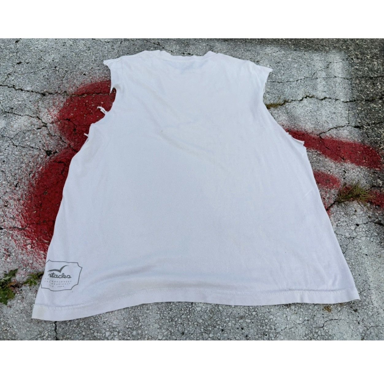 Designer × Other × Vintage white muscle tee with red rose graphic | men’s size large Size US L / EU 52-54 / 3 - 5 Thumbnail