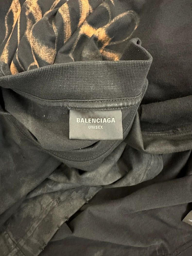Balenciaga Balenciaga Metal Gothic Letter Logo Dirty Worn Distressed Size US M / EU 48-50 / 2 - 3 Thumbnail