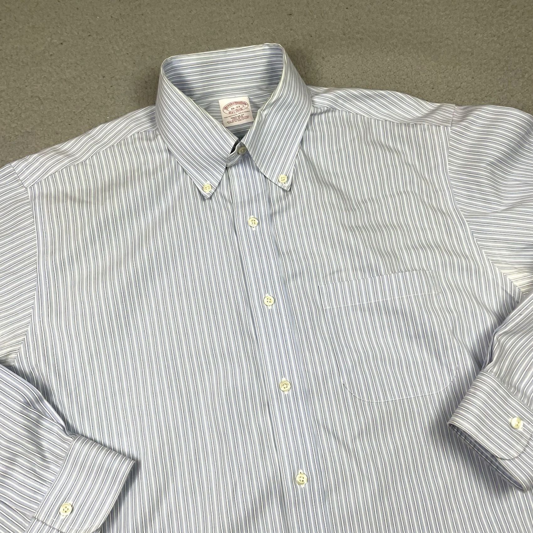 Brooks Brothers VINTAGE Brooks Brothers Shirt Mens 16-33 Blue Traditional Fit No Iron Button-Down Pocket Crewed by Brooks Brothers 346 Size US L / EU 52-54 / 3 - 2 Thumbnail