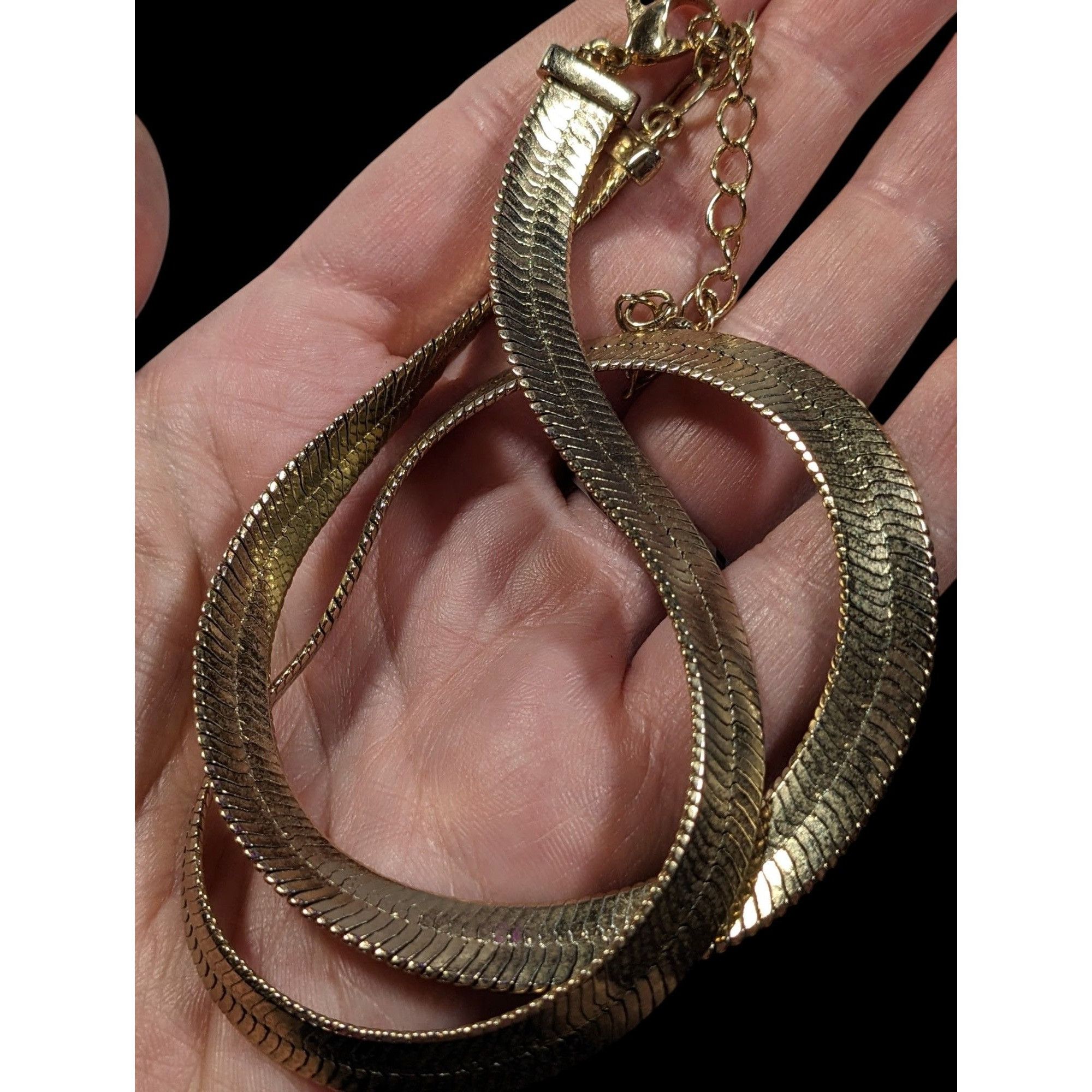 Other Classic Elegant Wide Herringbone Gold Tone Chain Necklace Size ONE SIZE - 3 Thumbnail