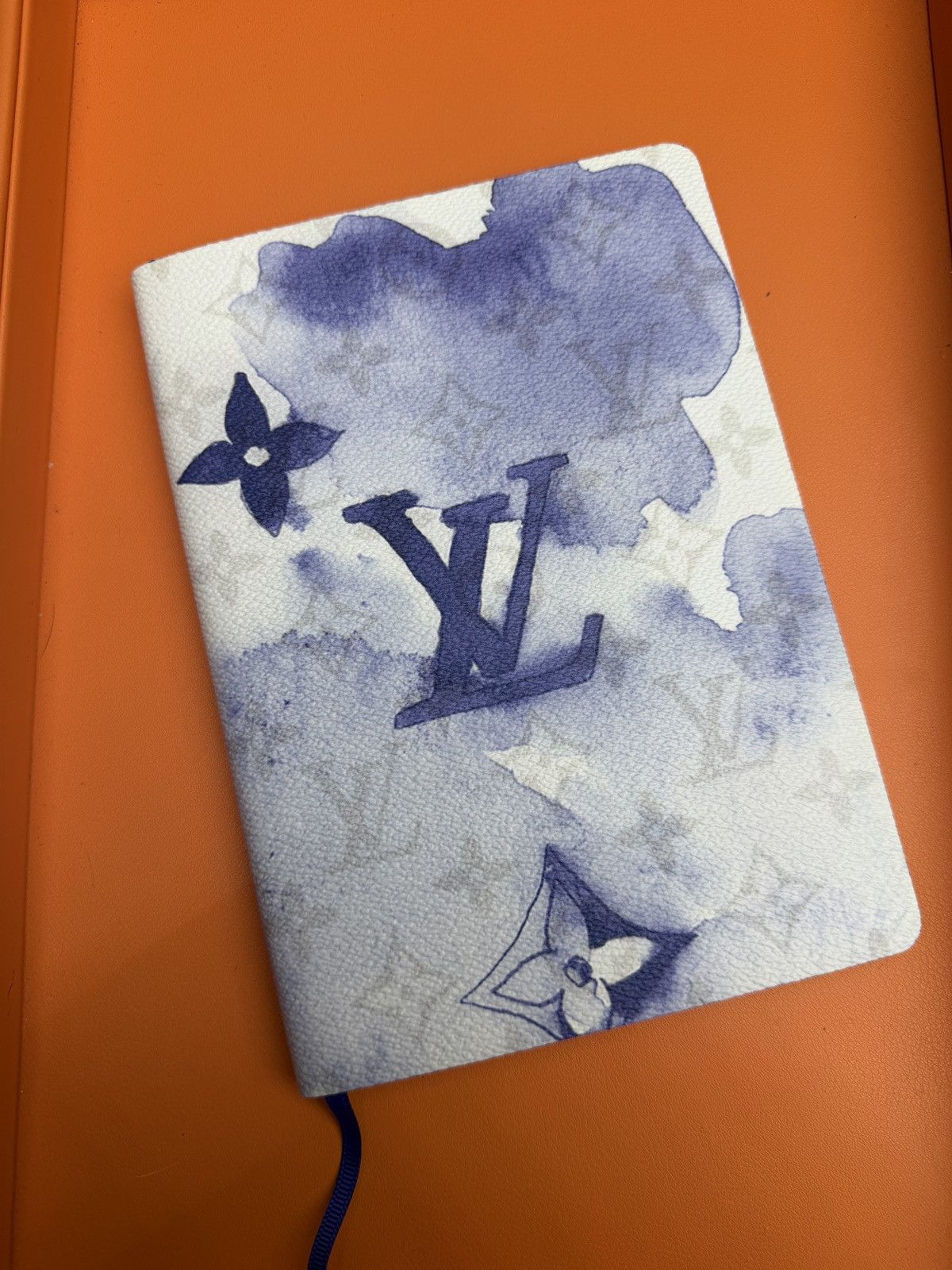 Louis Vuitton Louis Vuitton Watercolor Clemence Notebook Size ONE SIZE - 1 Thumbnail