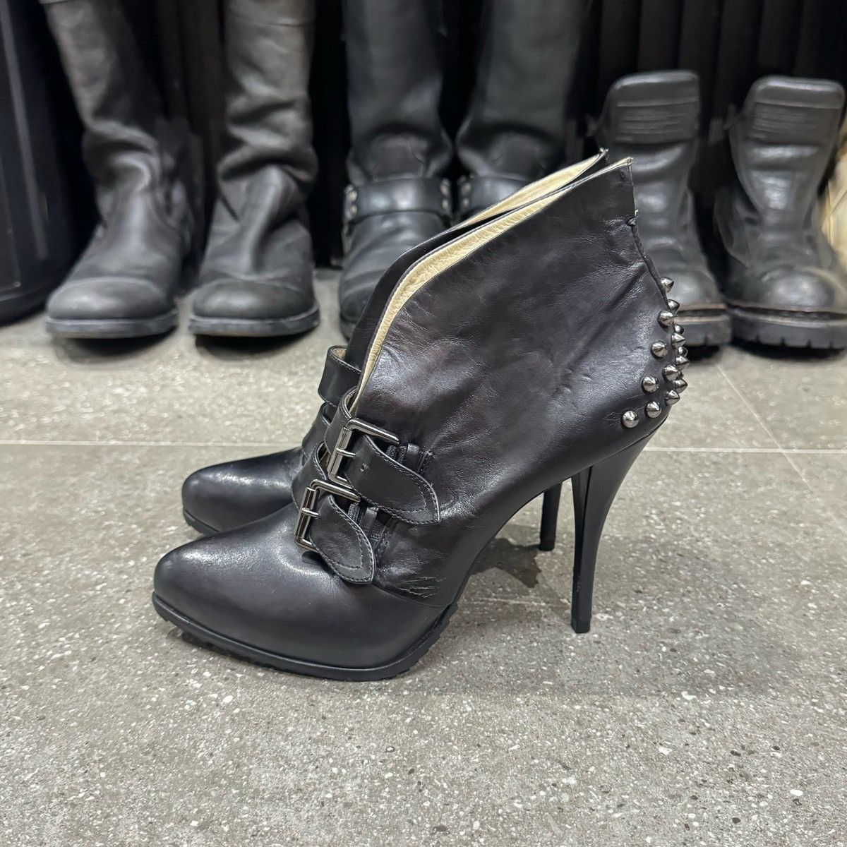Alexander McQueen Alexander Mcqueen Leather Studded Heels Ankle Boot Size US 8 / IT 38 - 3 Thumbnail