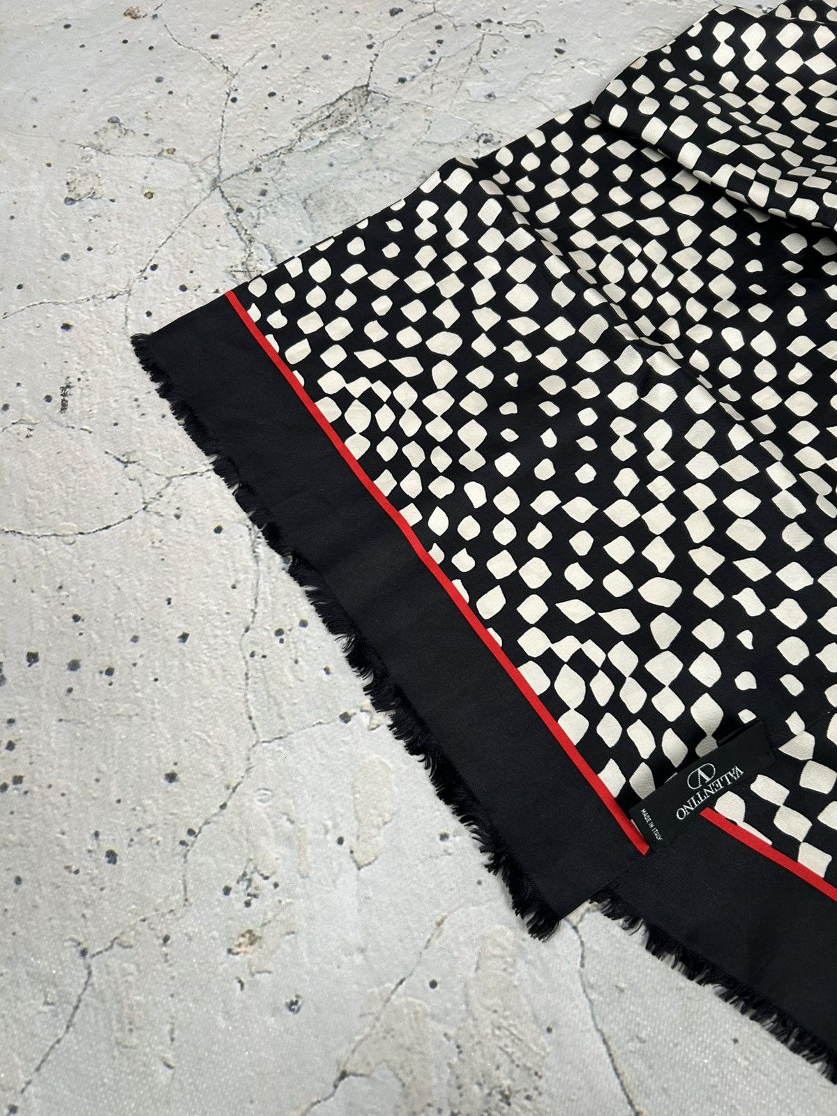 Valentino Vintage Valentino Garavani Silk Dots Scarf 90s Archive Size ONE SIZE - 3 Thumbnail