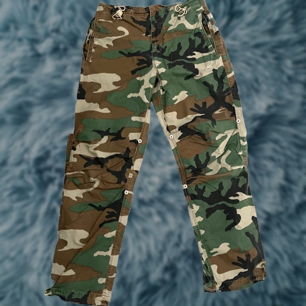 Nike VINTAGE Nike Pants Small Y2K Utility Camo Ankle Adjustable Cargo Military Mens Size US 29 - 1 Thumbnail