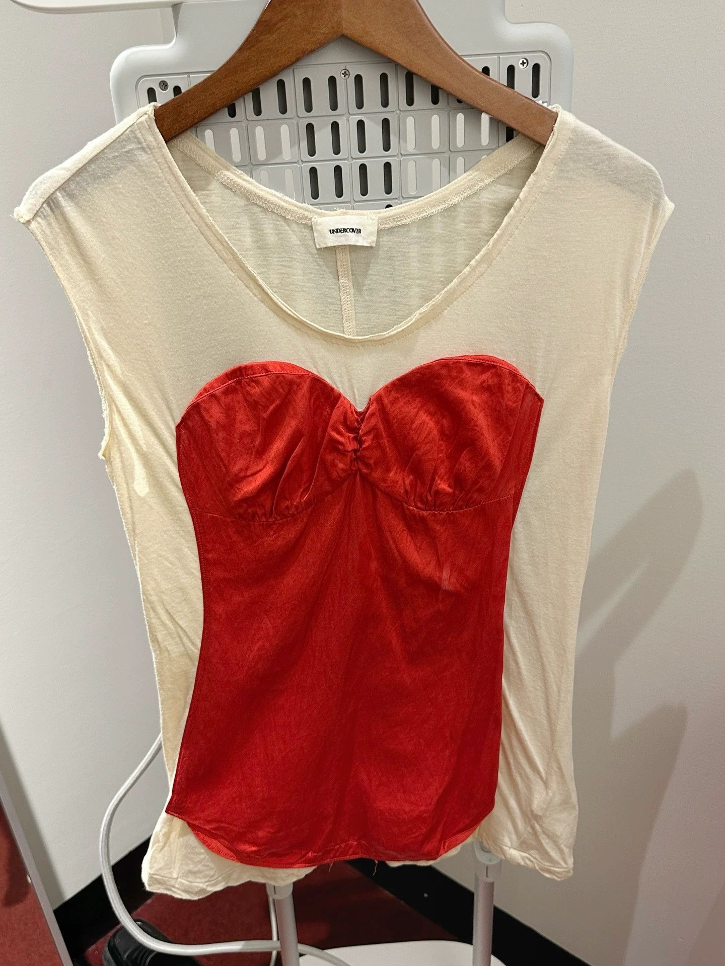 Undercover Undercover Takahiro Kondo Red White Tank Top 2002 Size ONE SIZE - 2 Thumbnail