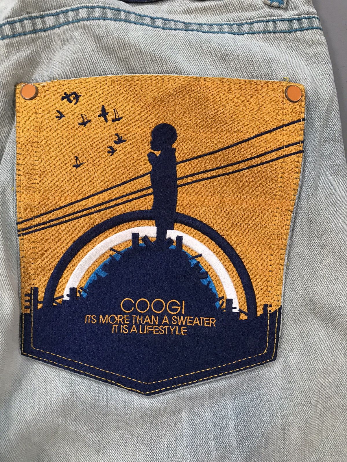 Coogi × Vintage Vintage Coogi Sun set 🌅 embroidered denim Size US 40 / EU 56 - 2 Thumbnail