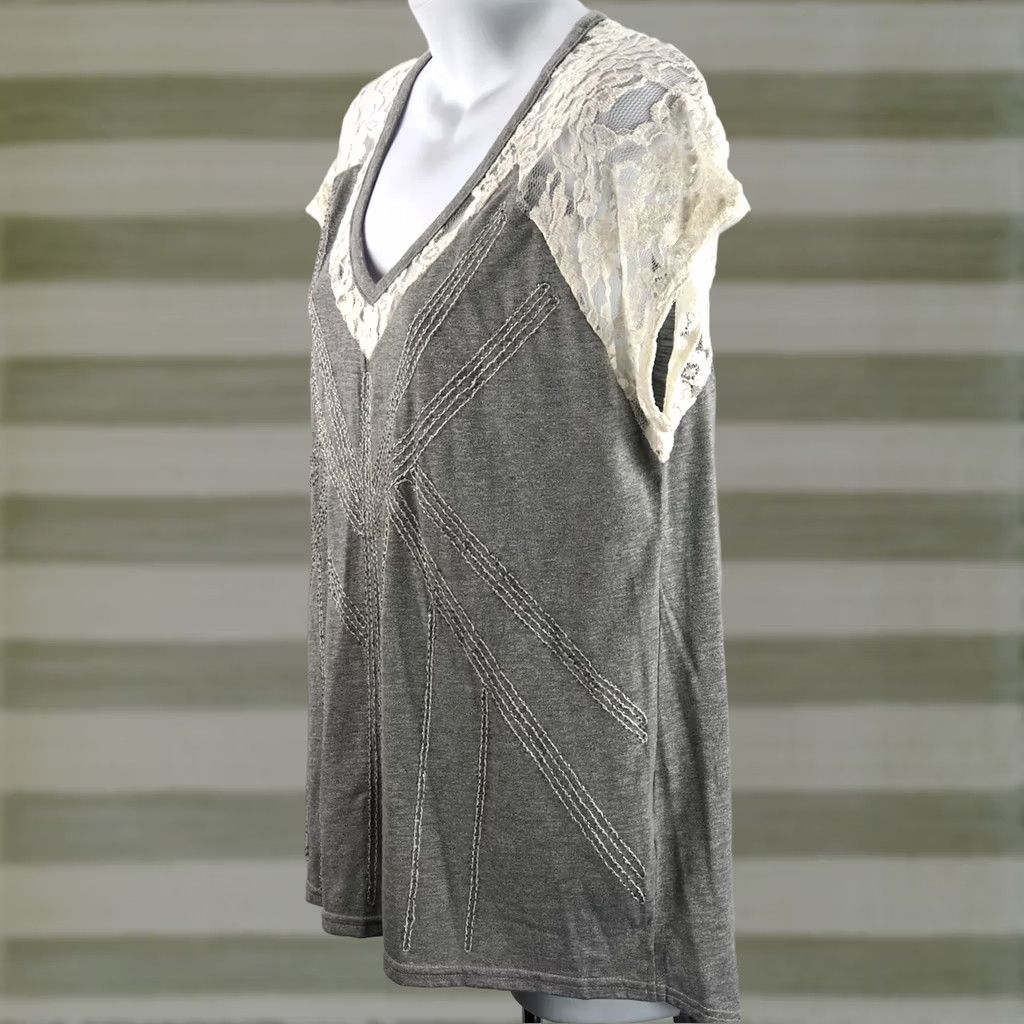 Miss Me VINTAGE Miss Me Lace Tee Top M Gray Beaded V-Neck Asymmetrical Fairy Y2K 2000s Mens Womens Girls Boys Size M / US 6-8 / IT 42-44 - 1 Thumbnail