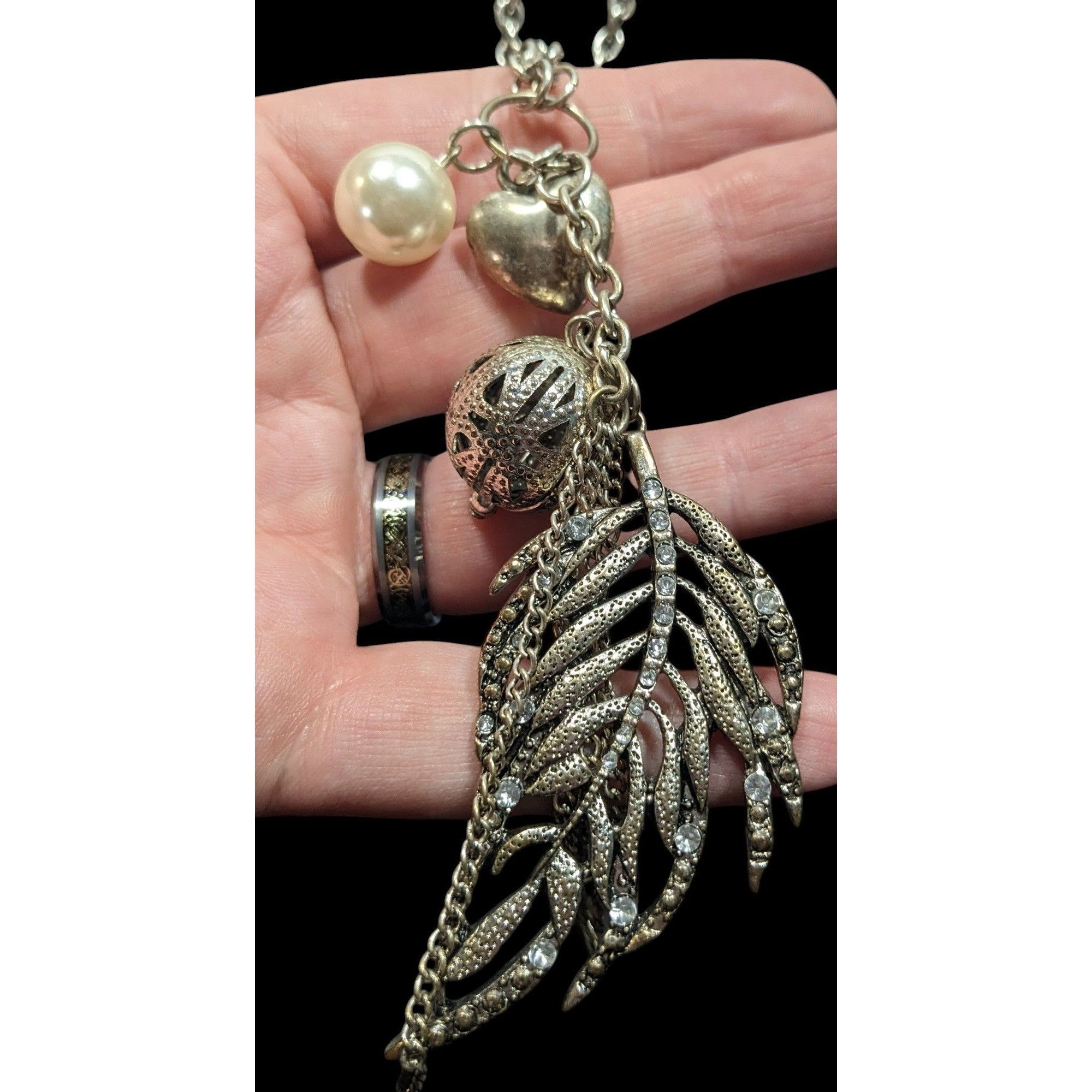 Avenue Avenue Y2K Cluster Charm Pendant Necklace Size ONE SIZE - 3 Thumbnail