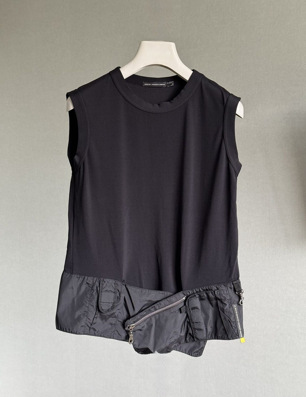 Marithe + Francois Girbaud black MARITHE FRANCOIS GIRBAUD top with bag & zipper Size M / US 6-8 / IT 42-44 - 1 Thumbnail
