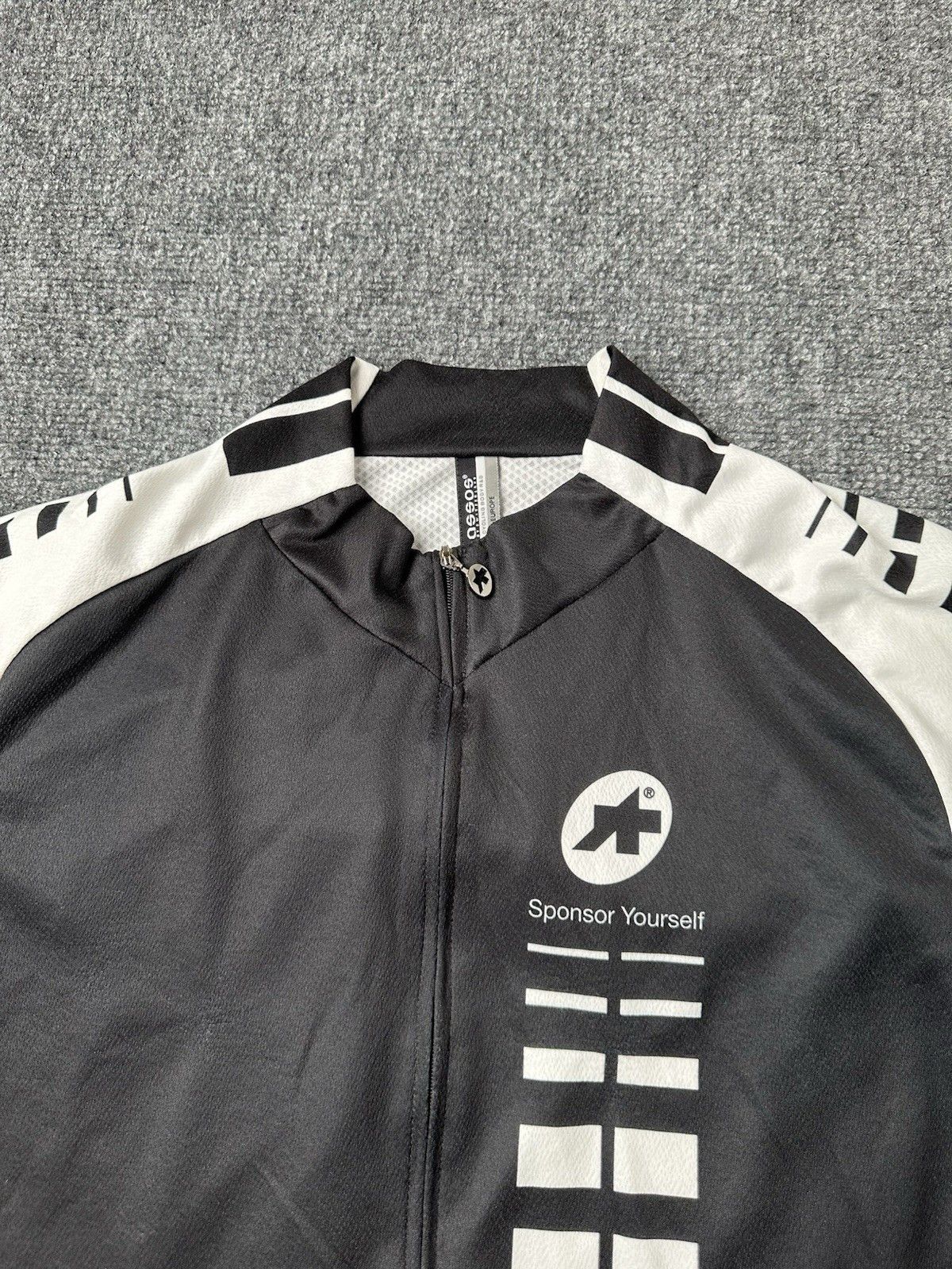 Other Mens Cycling Assos Mille Black White Zip Jersey, Size L Size US L / EU 52-54 / 3 - 3 Thumbnail