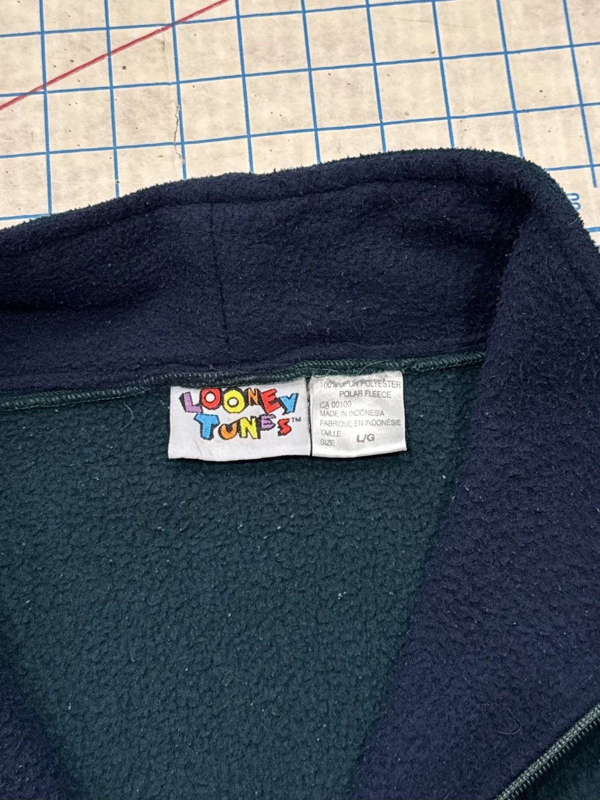Vintage Vintage 93 Looney Tunes Taz 1/4 Zip Fleece Size Large Green Size US L / EU 52-54 / 3 - 5 Thumbnail